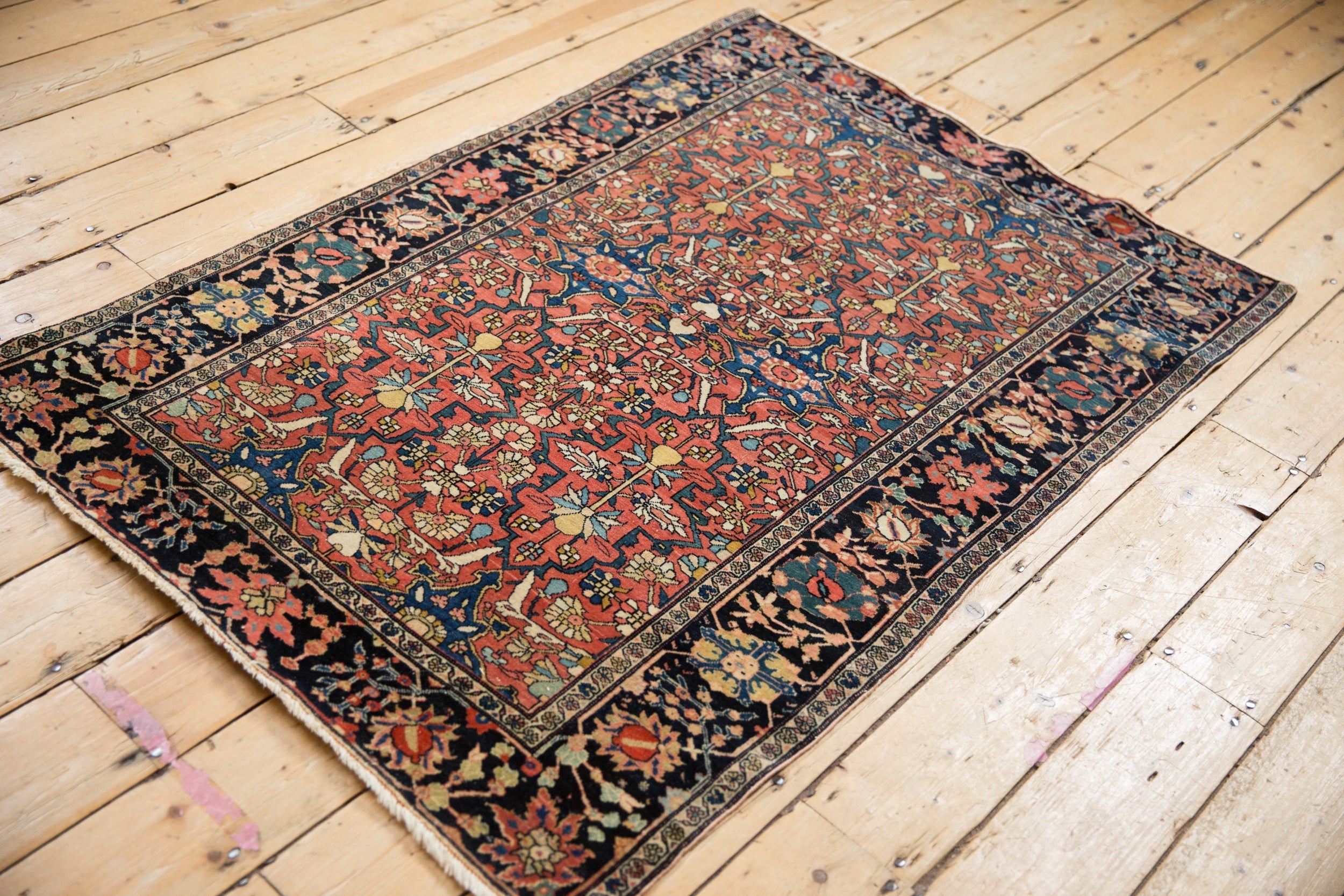 Antique Fine Farahan Sarouk Rug // ONH Item: 12654, Image 7