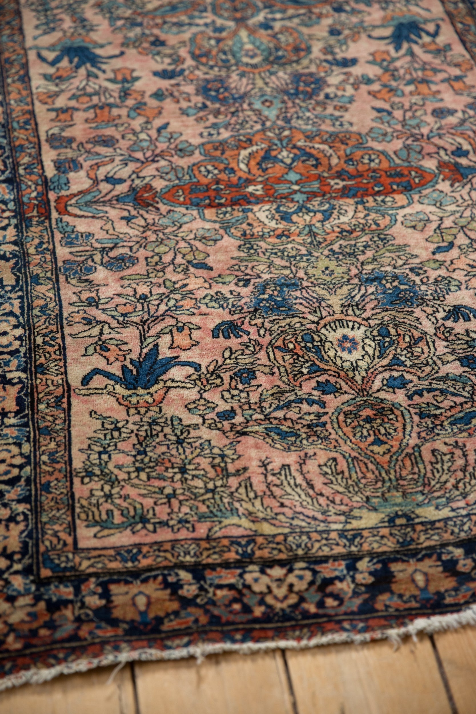 Antique Fine Farahan Sarouk Rug // ONH Item: 12660, Image 7