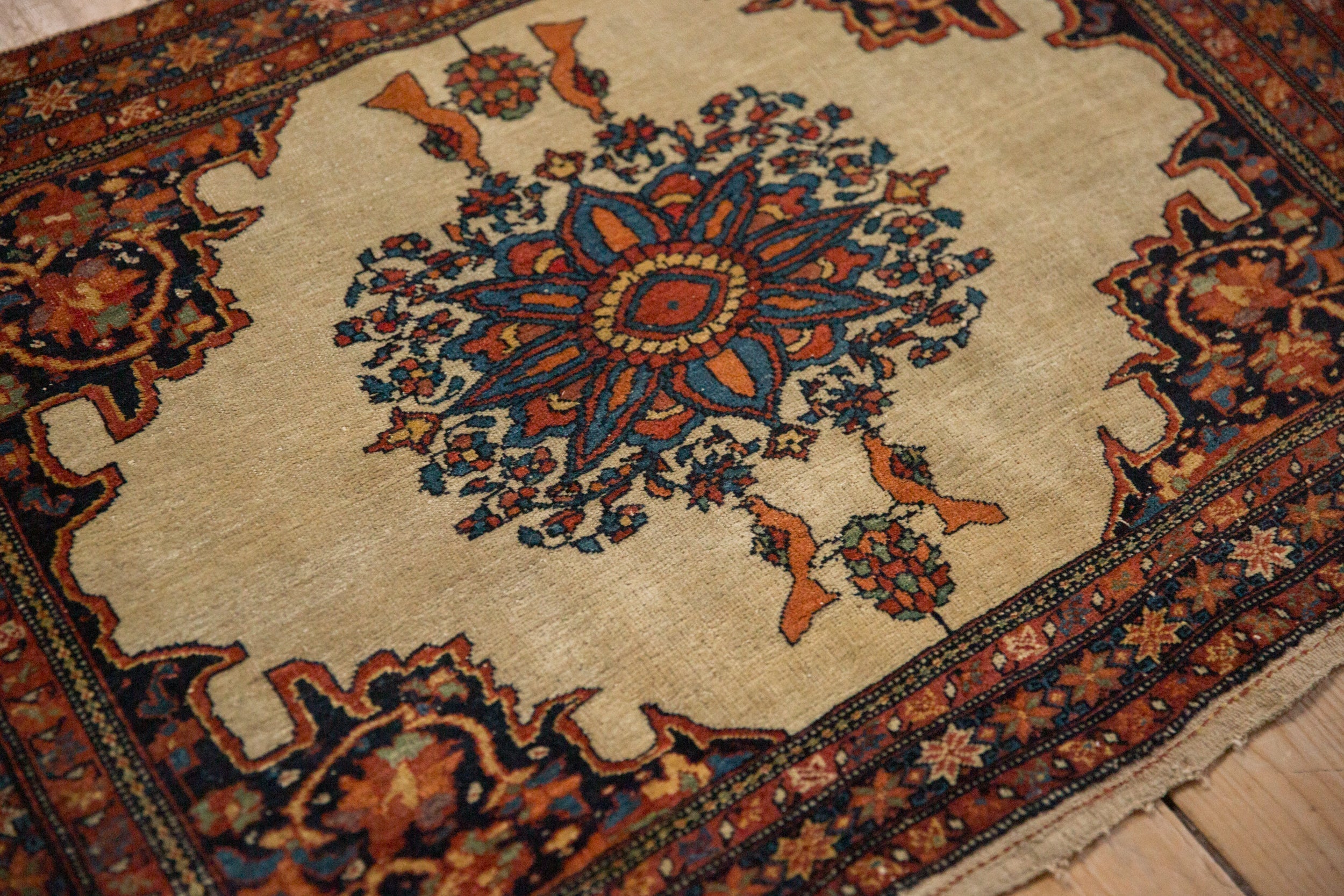 Antique Saddle Bag Farahan Sarouk Rug Mat // ONH Item: 12801, Image 2