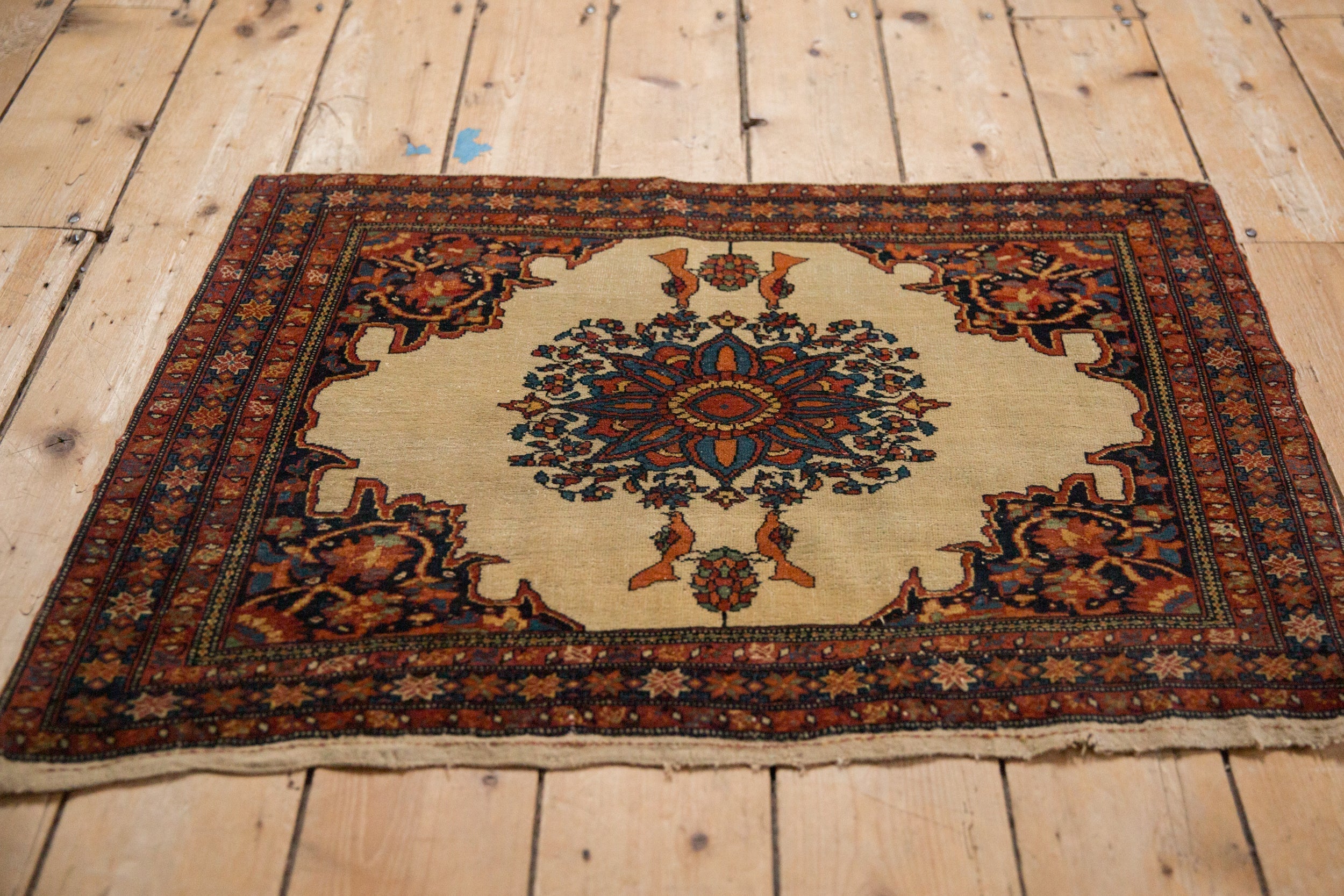 Antique Saddle Bag Farahan Sarouk Rug Mat // ONH Item: 12801, Image 4