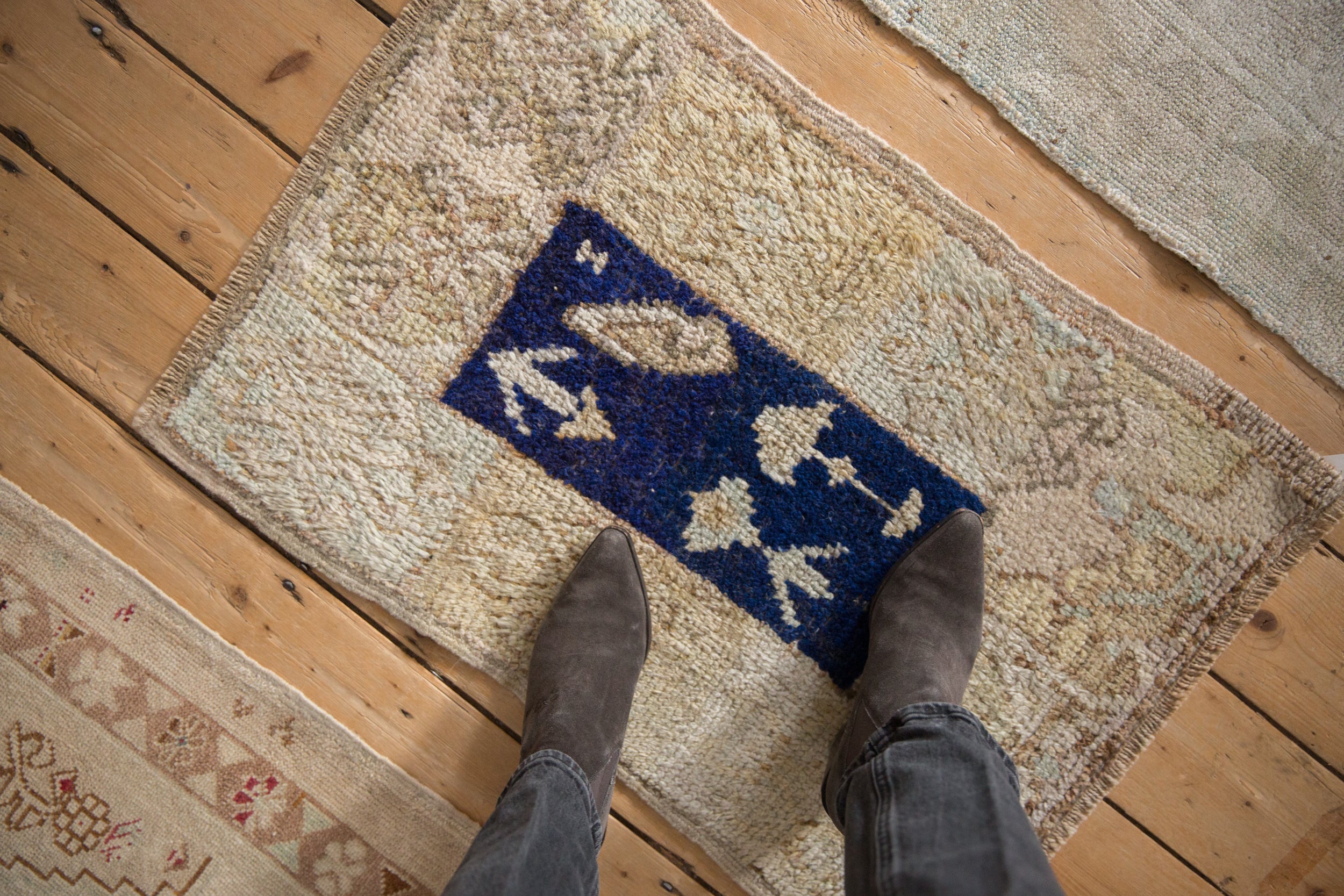 Vintage Distressed Tulu Rug Mat // ONH Item: 12802, Image 1