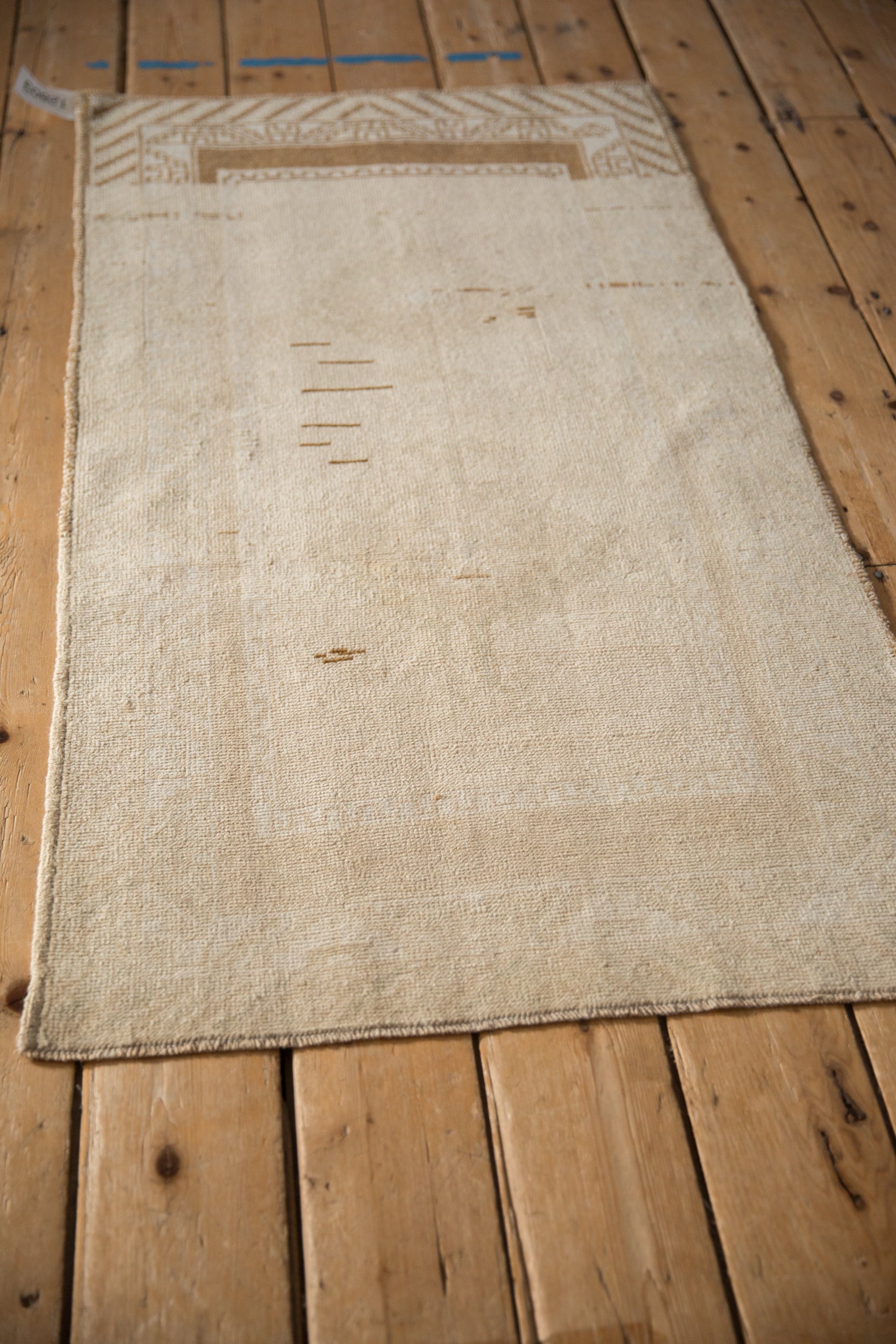 Vintage Distressed Malatya Rug // ONH Item: 12803, Image 4