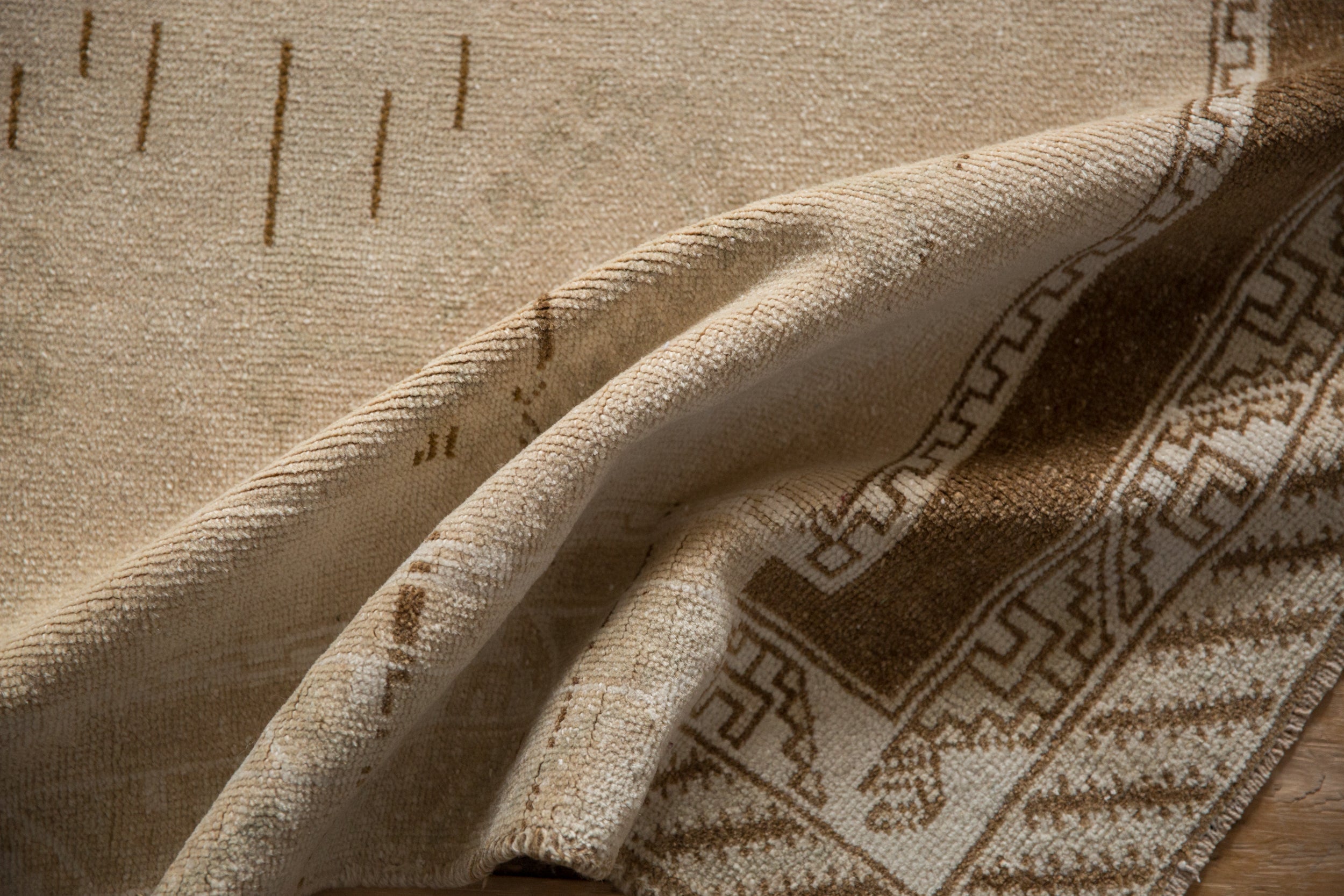 Vintage Distressed Malatya Rug // ONH Item: 12803, Image 8