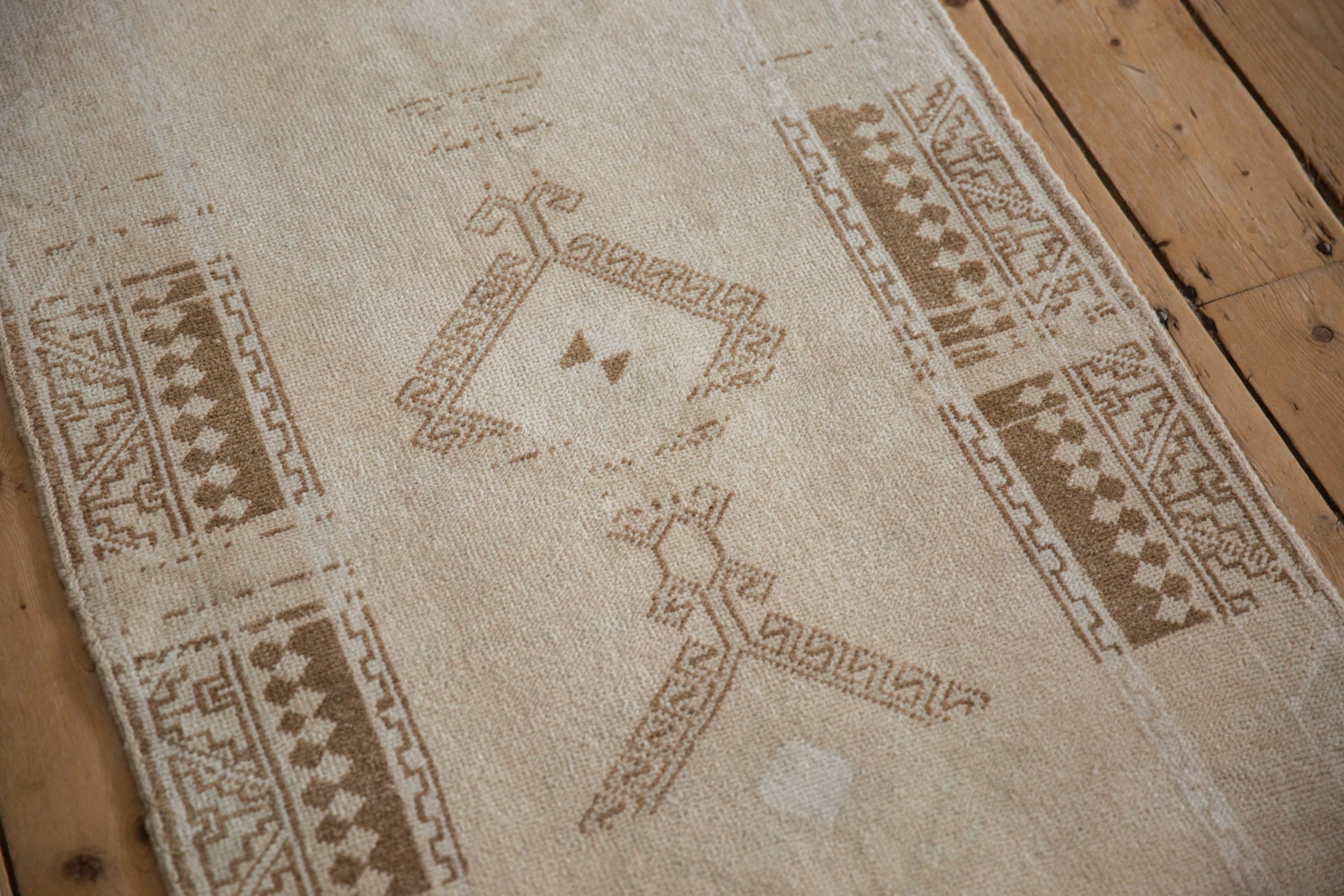 Vintage Distressed Malatya Rug // ONH Item: 12809, Image 6