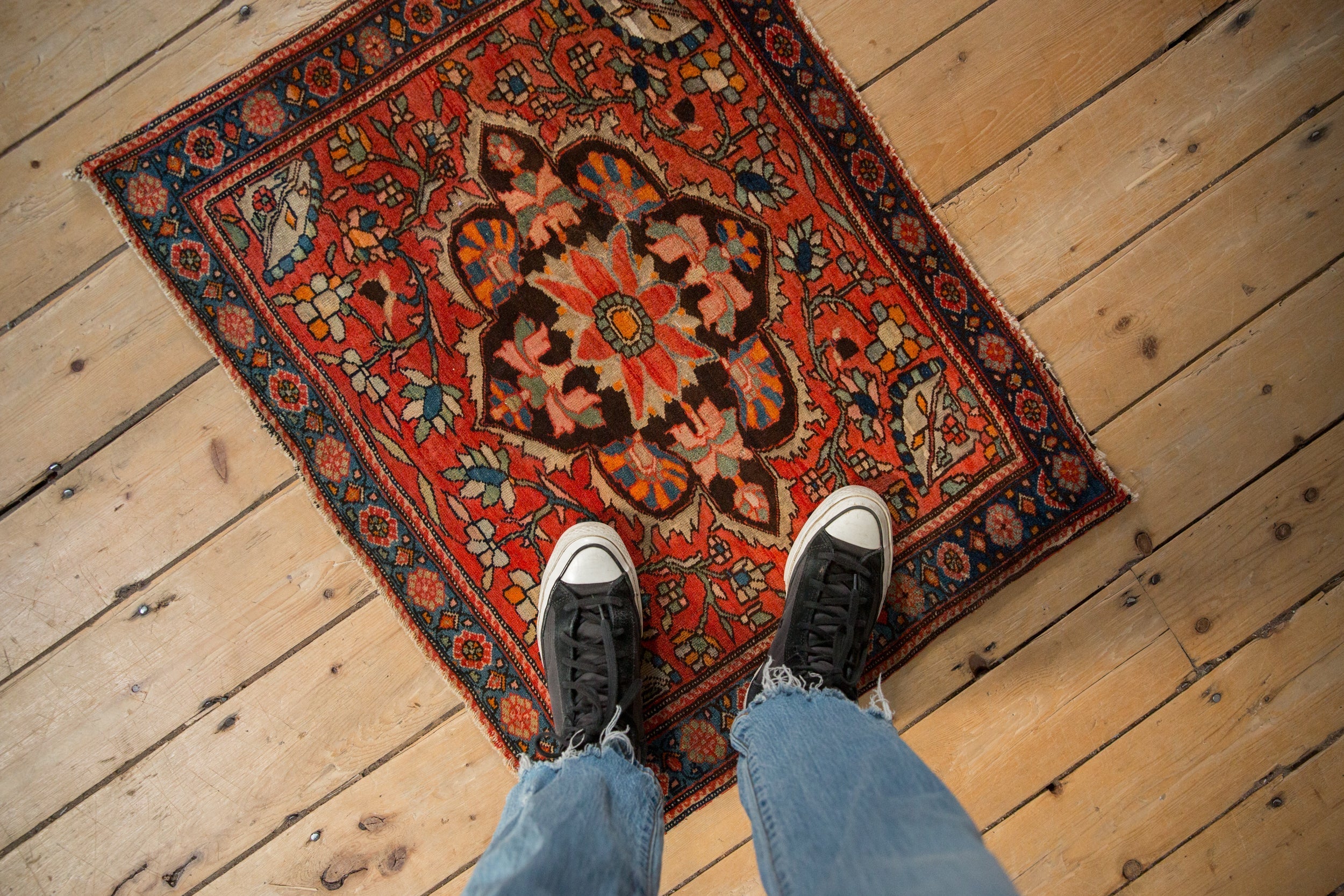 Antique Bag Face Farahan Sarouk Rug Mat // ONH Item: 12816, Image 1