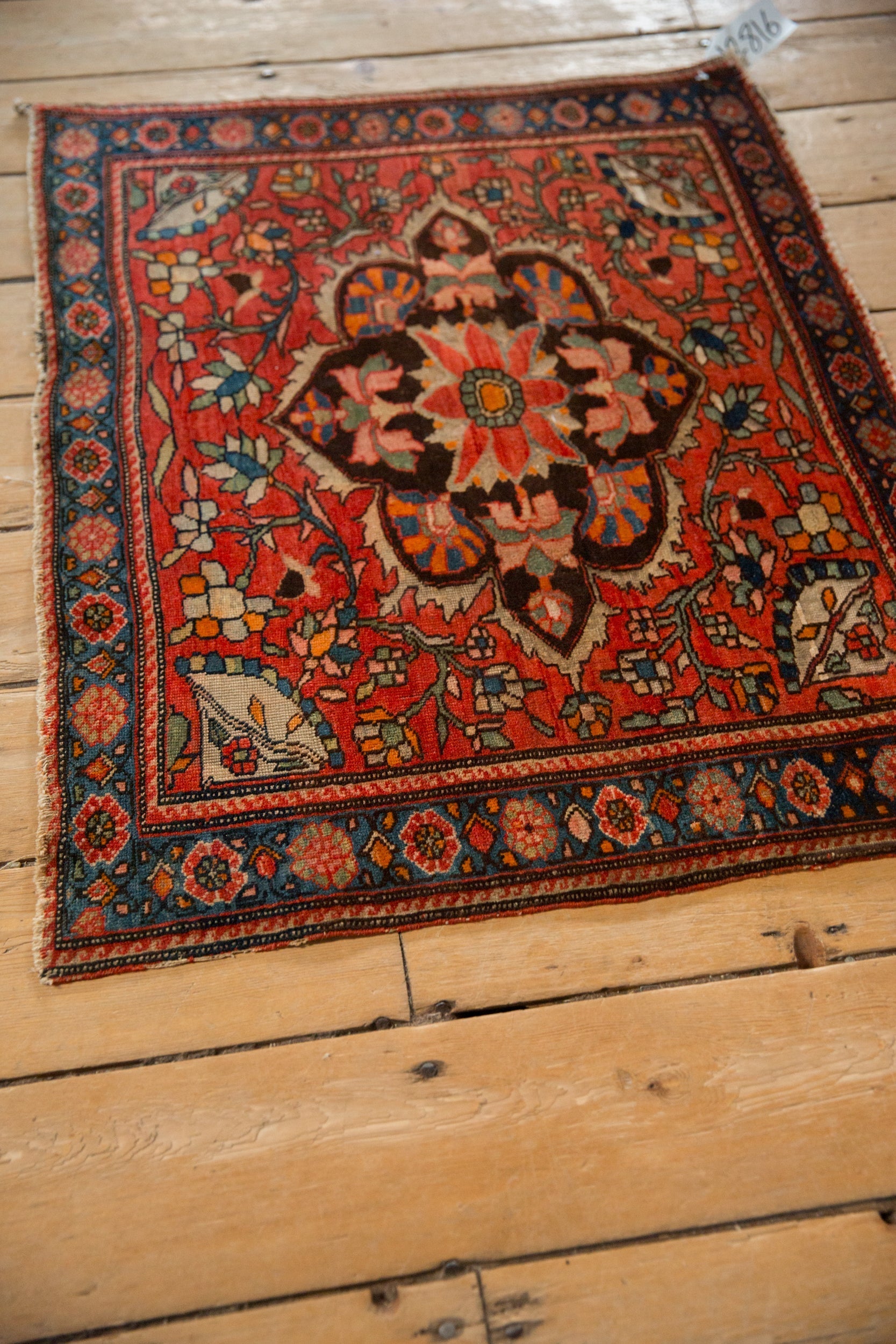 Antique Bag Face Farahan Sarouk Rug Mat // ONH Item: 12816, Image 3