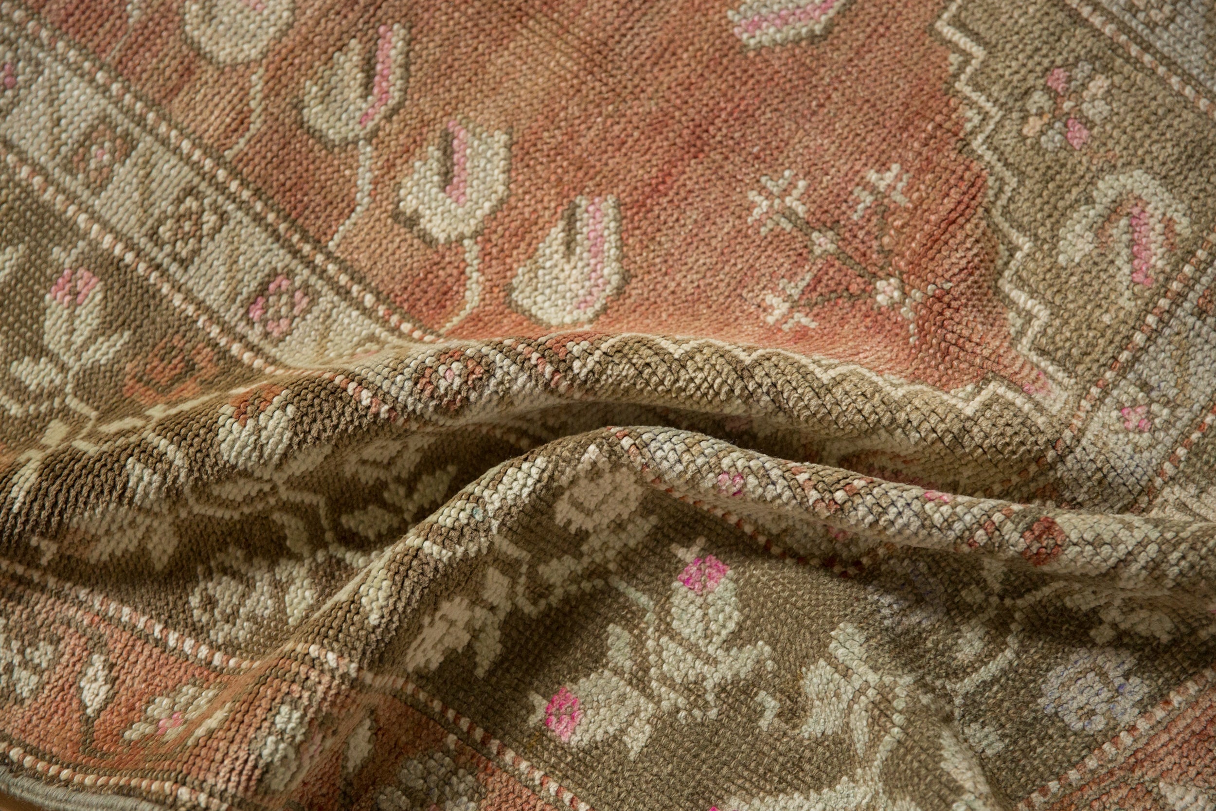 3x4 Vintage Distressed Melas Square Rug // ONH Item 12836, Image 7