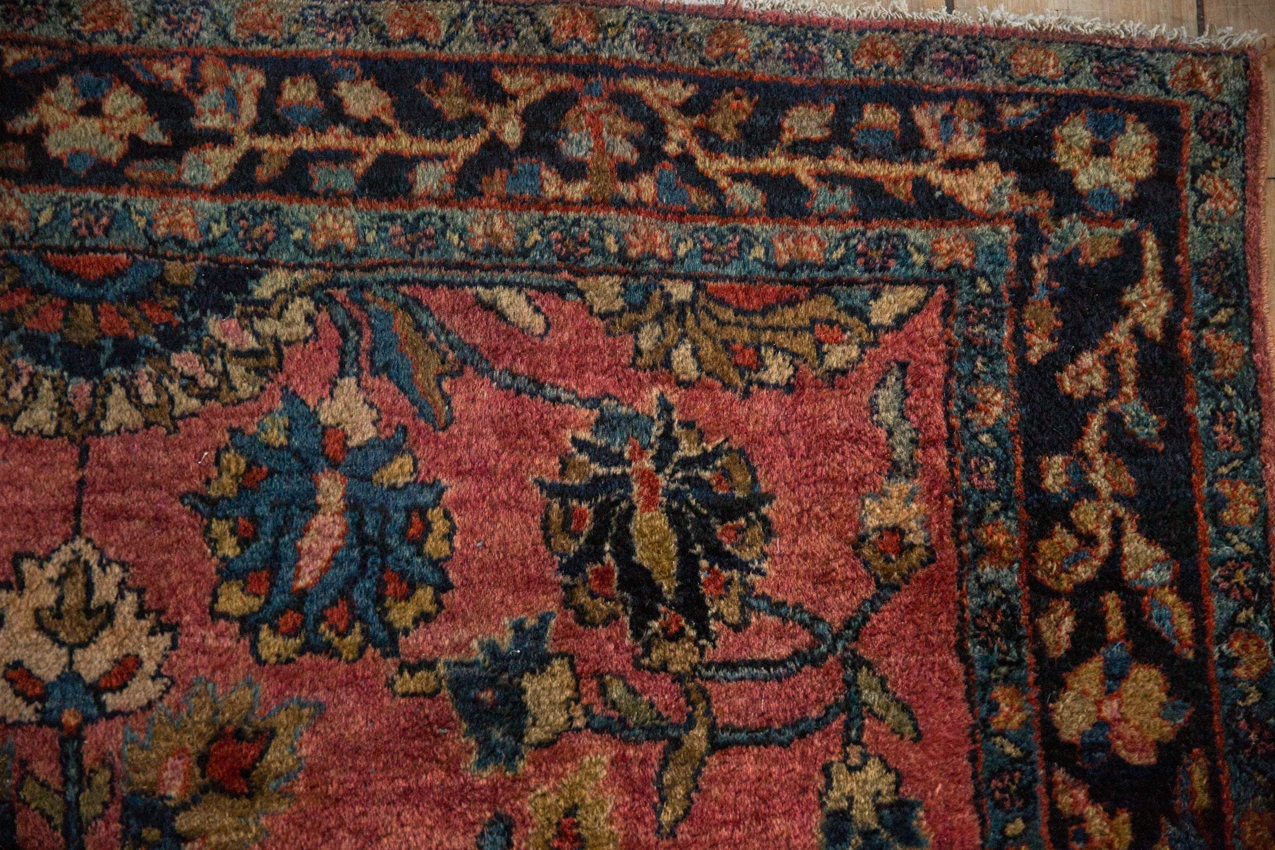 Antique Fine Sarouk Rug // ONH Item: 12838, Image 2