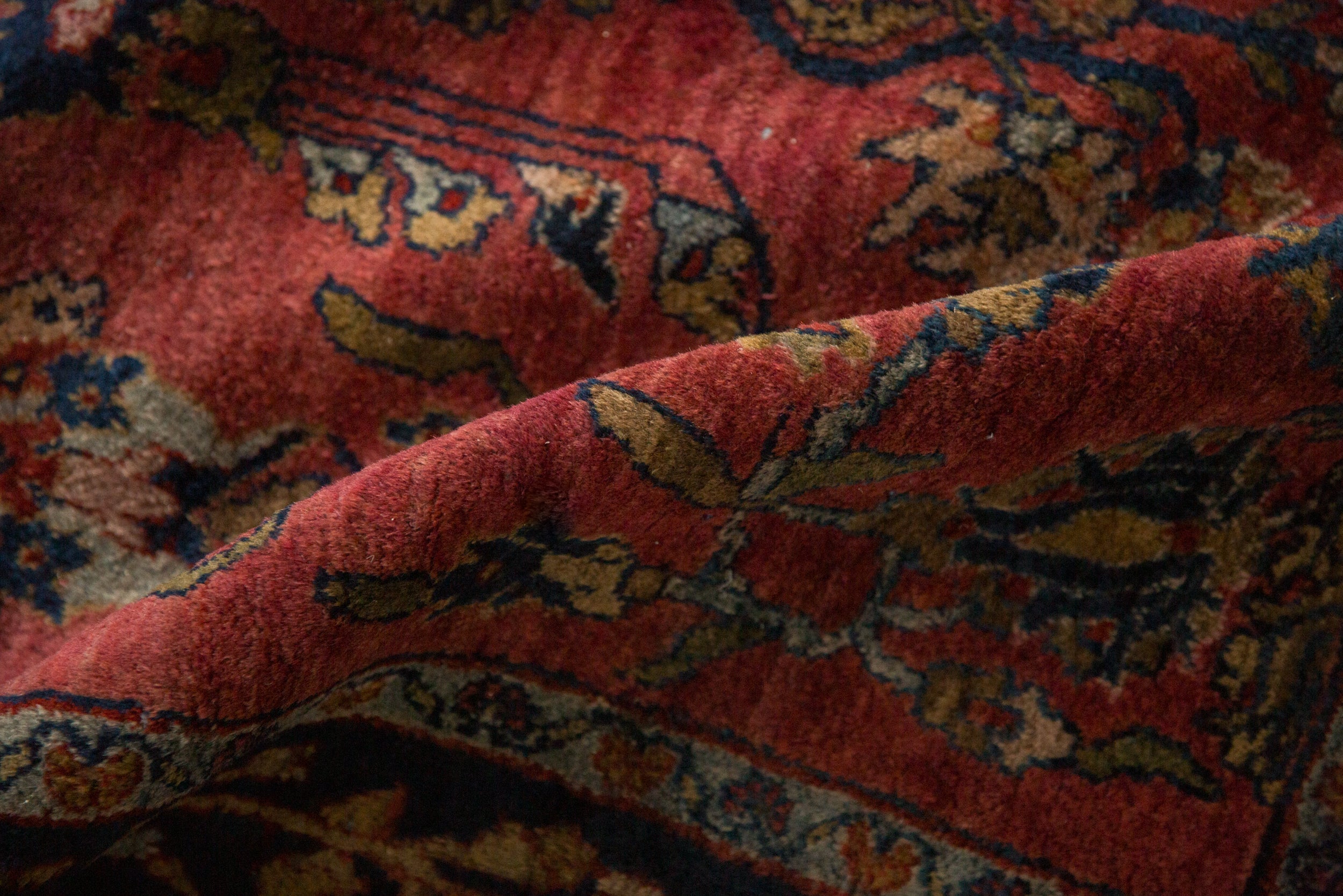 Antique Fine Sarouk Rug // ONH Item: 12838, Image 9