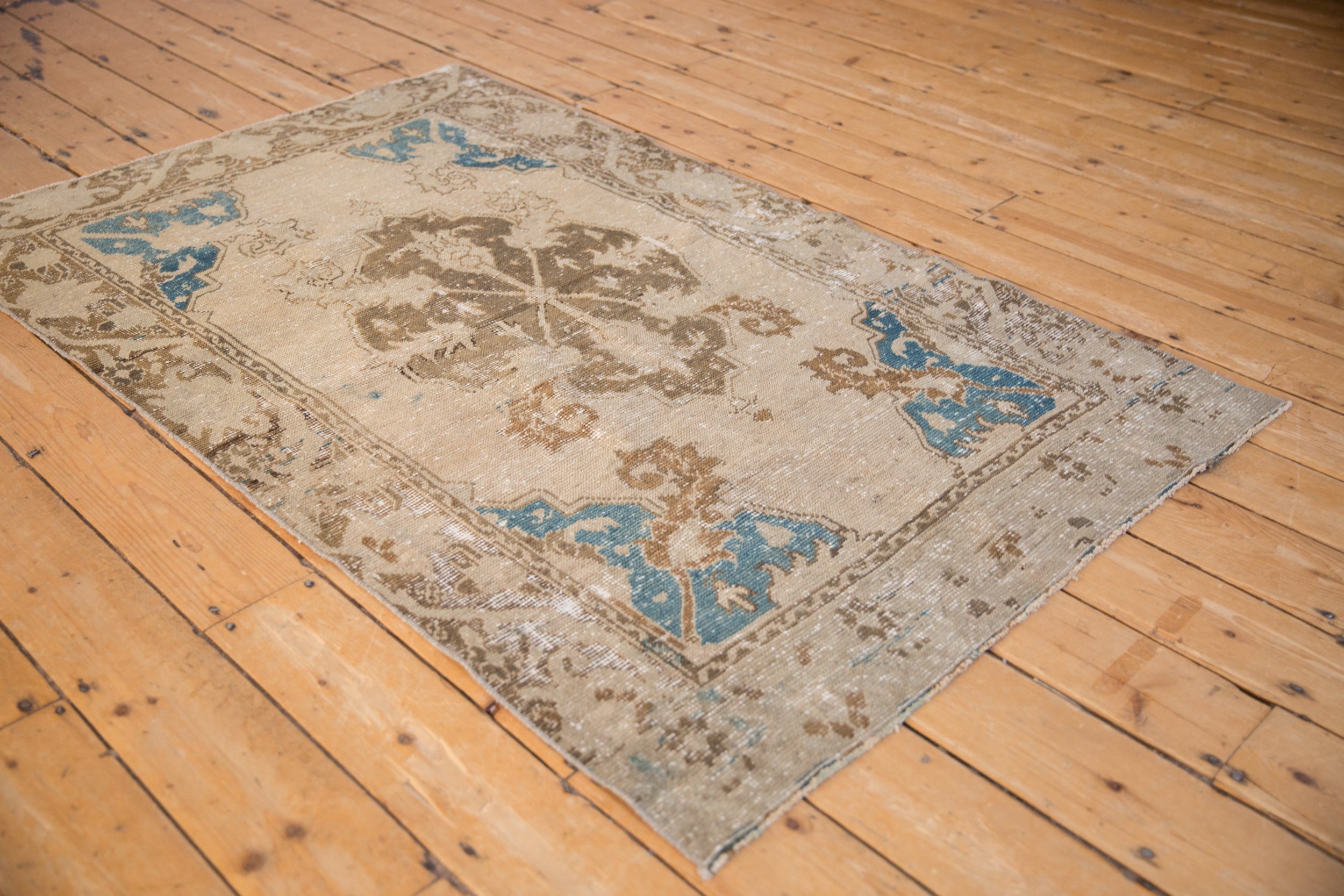 Vintage Distressed Oushak Rug // ONH Item: 12879, Image 3