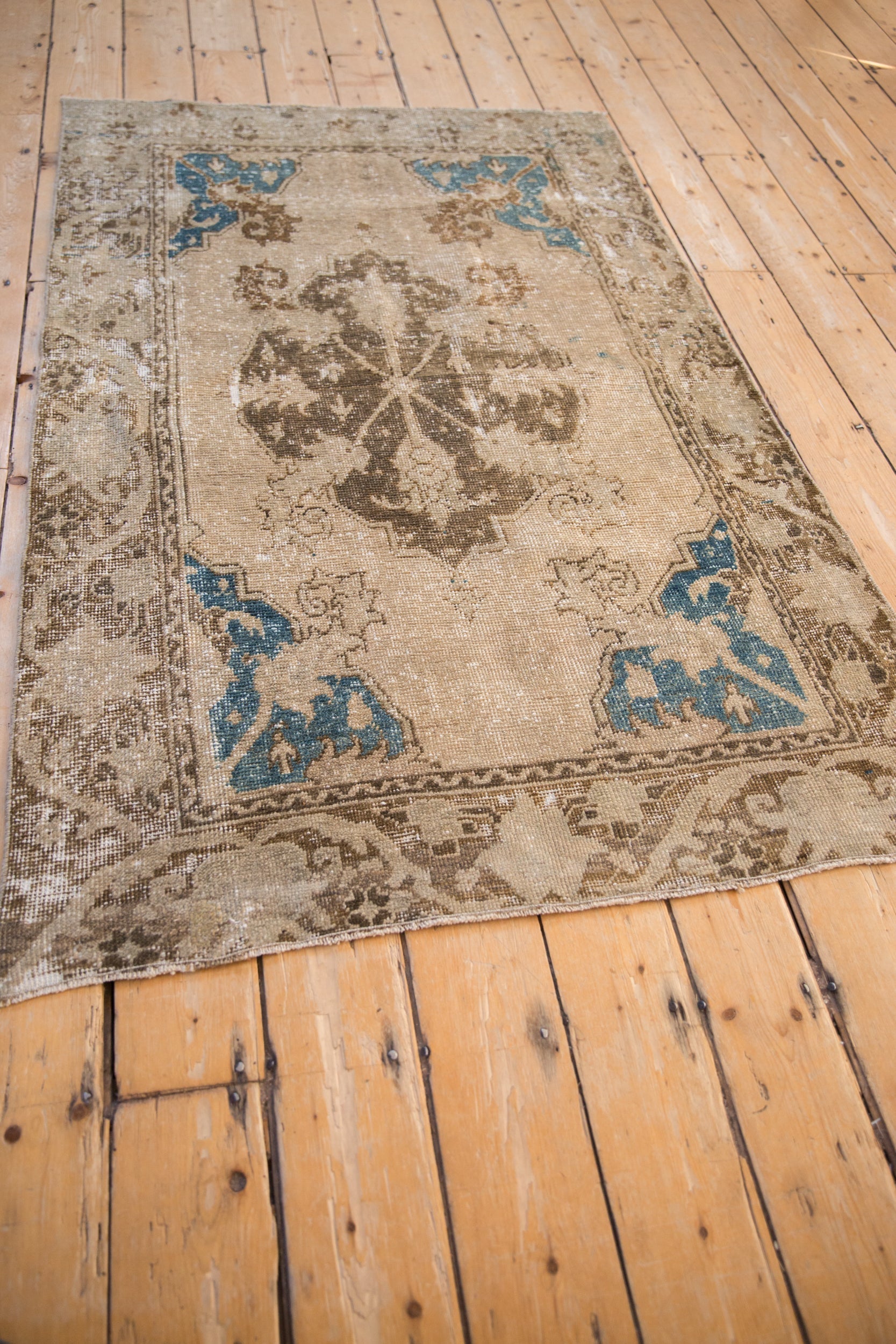 Vintage Distressed Oushak Rug // ONH Item: 12879, Image 5