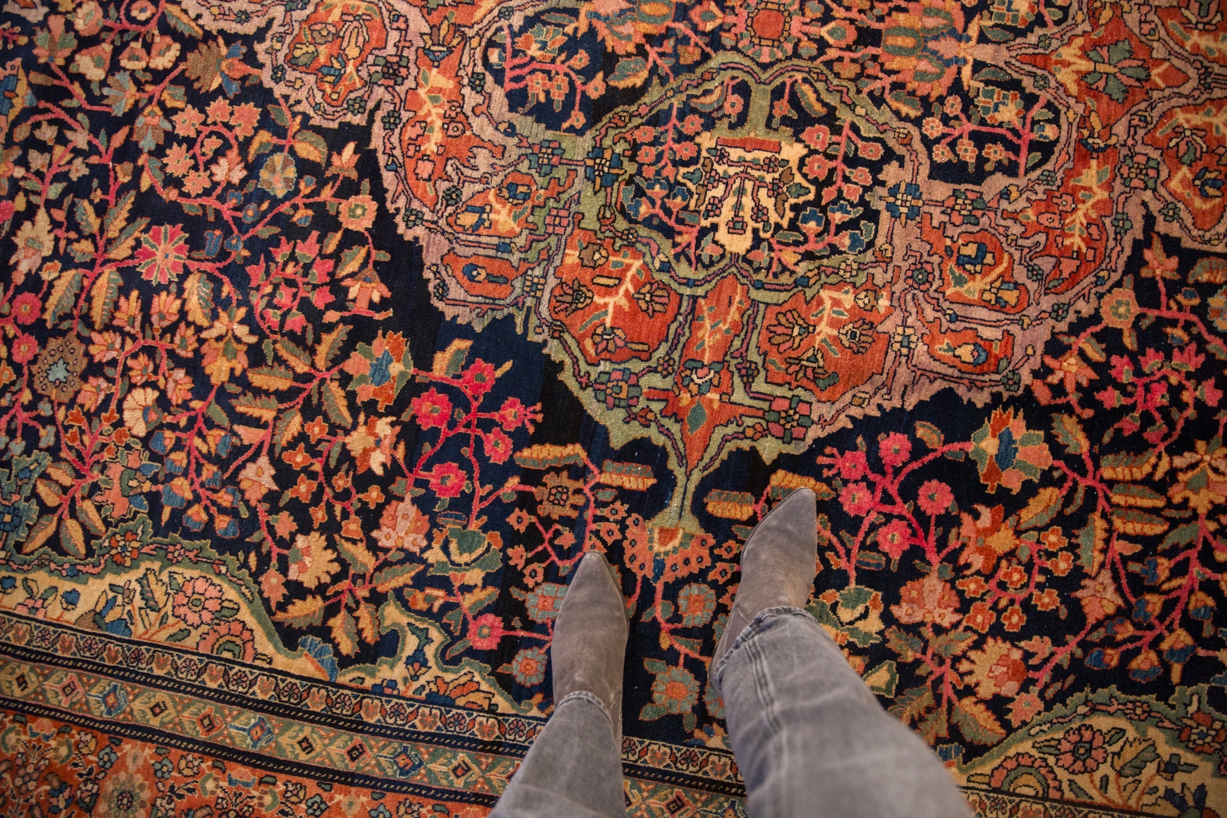 Antique Farahan Sarouk Carpet // ONH Item: 12882, Image 1