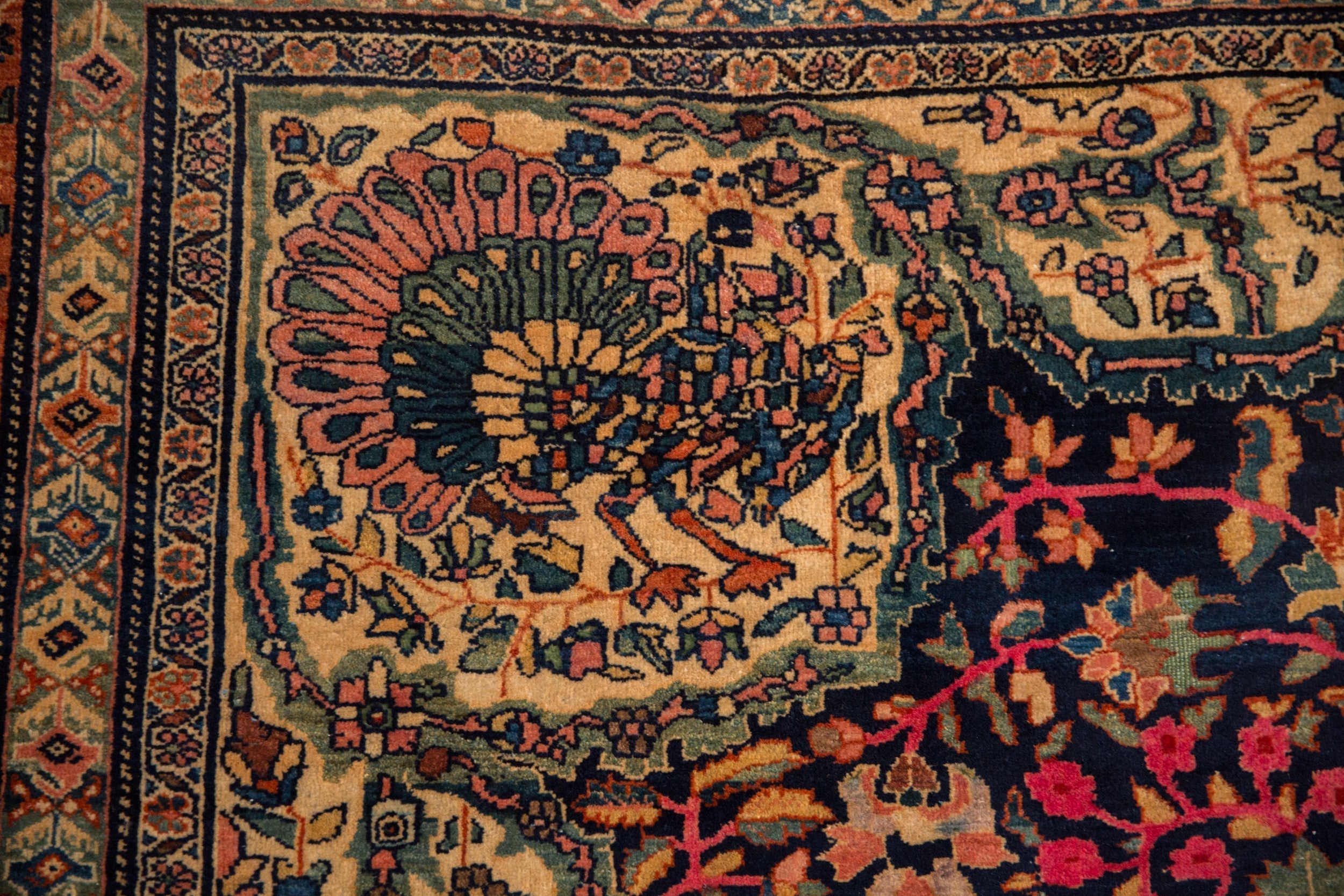 Antique Farahan Sarouk Carpet // ONH Item: 12882, Image 3