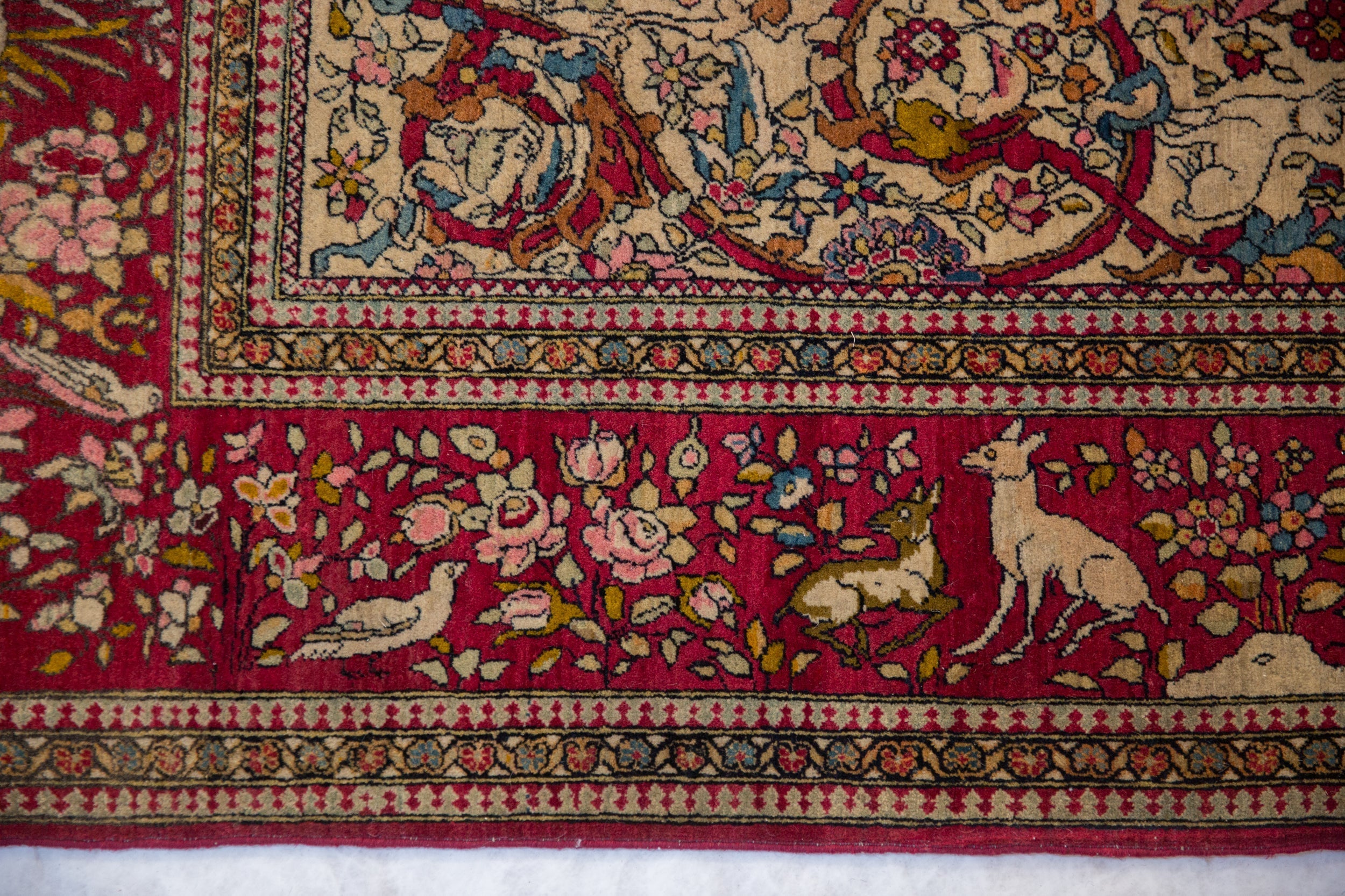 Antique Isfahan Rug // ONH Item: 12883, Image 2