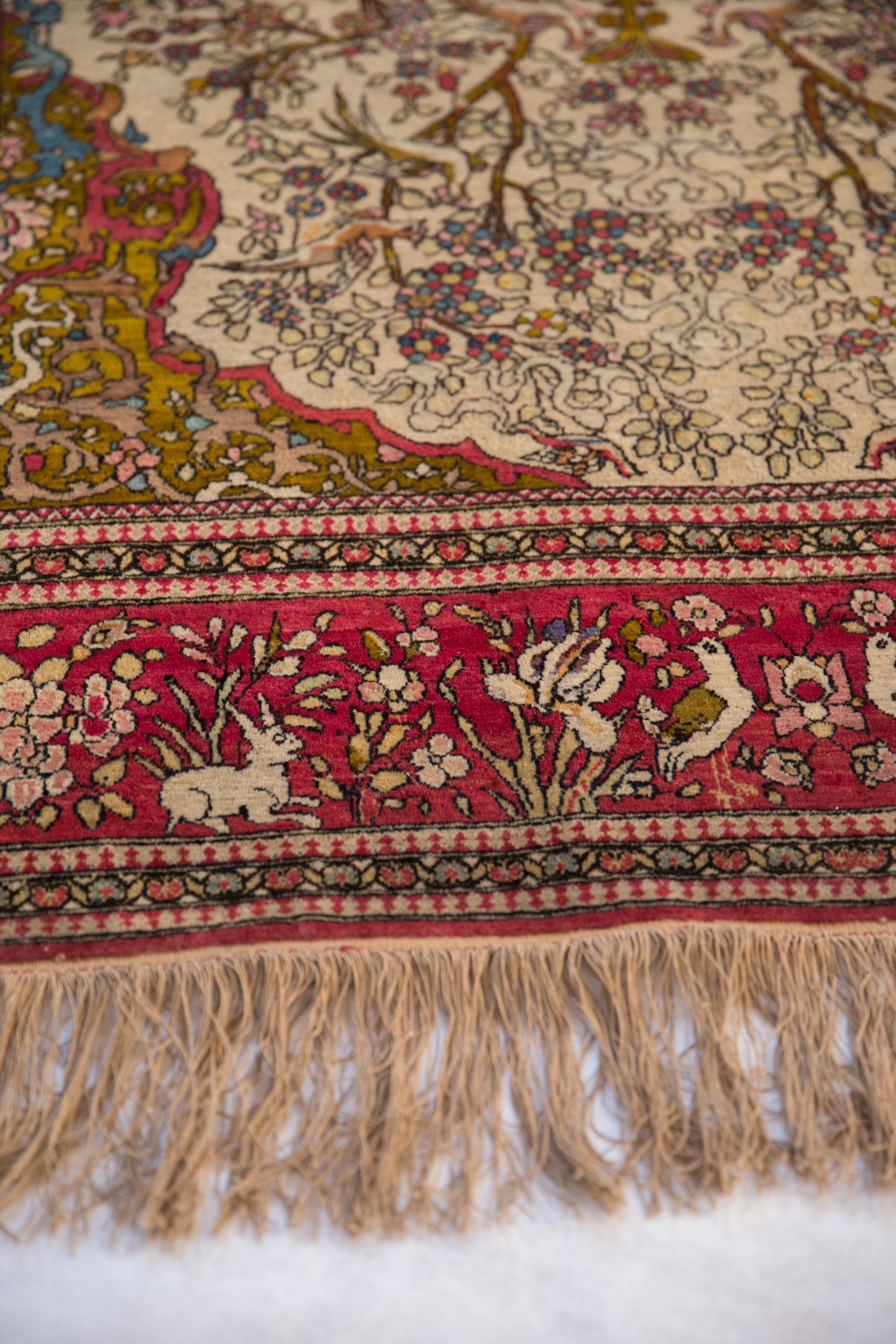 Antique Isfahan Rug // ONH Item: 12883, Image 12