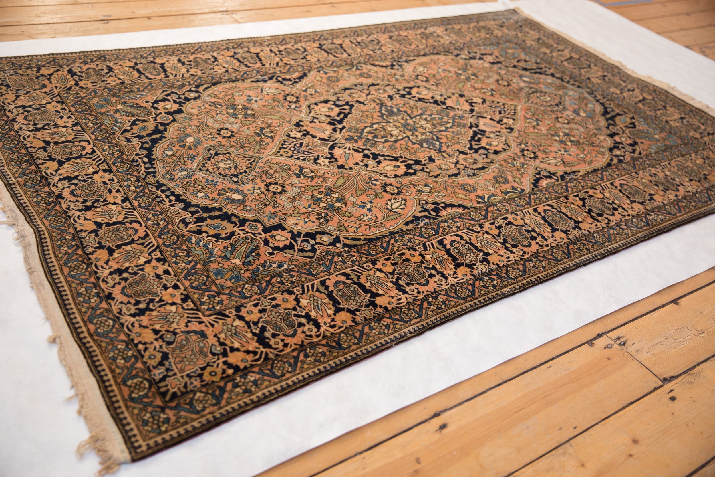 Antique Mohtashem Kashan Rug // ONH Item: 12884, Image 6