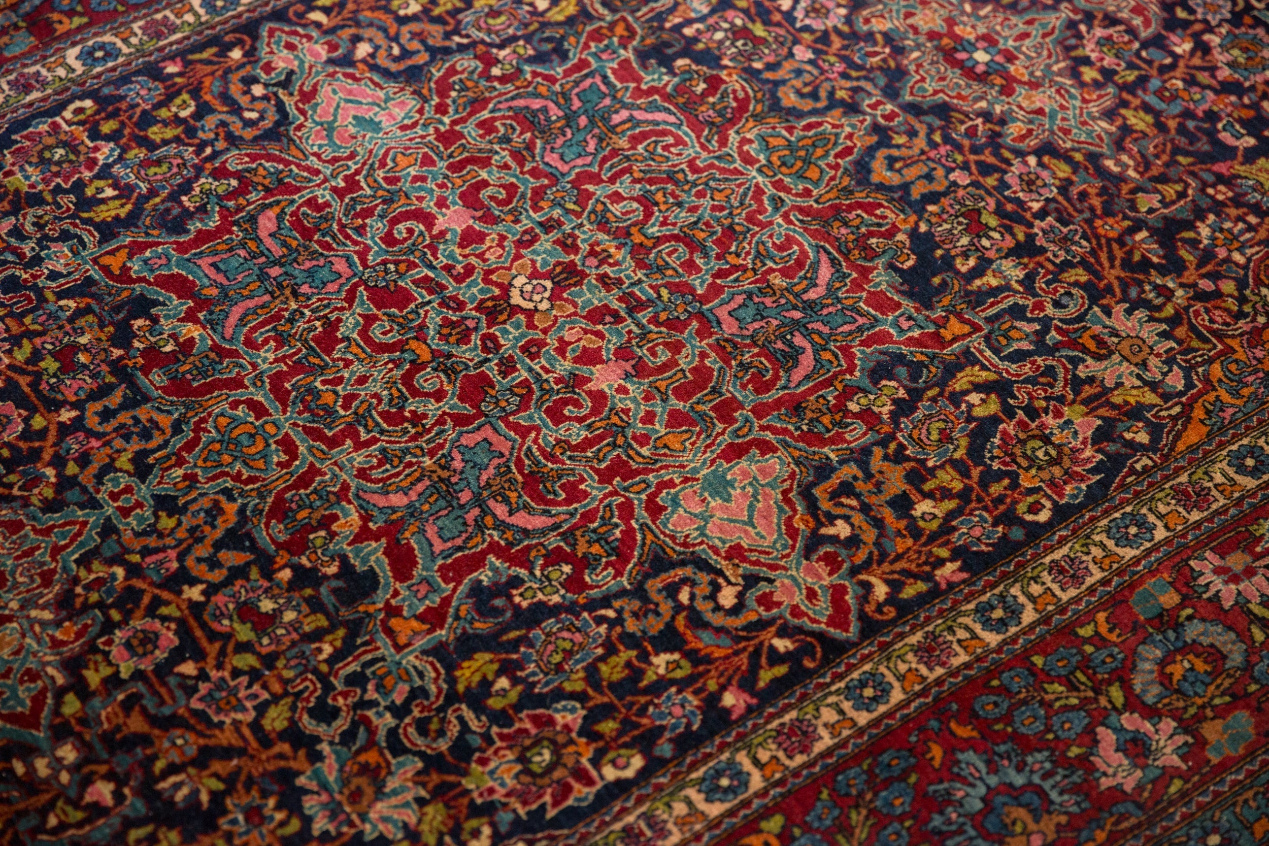 Antique Fine Kashan Rug // ONH Item: 12913, Image 6
