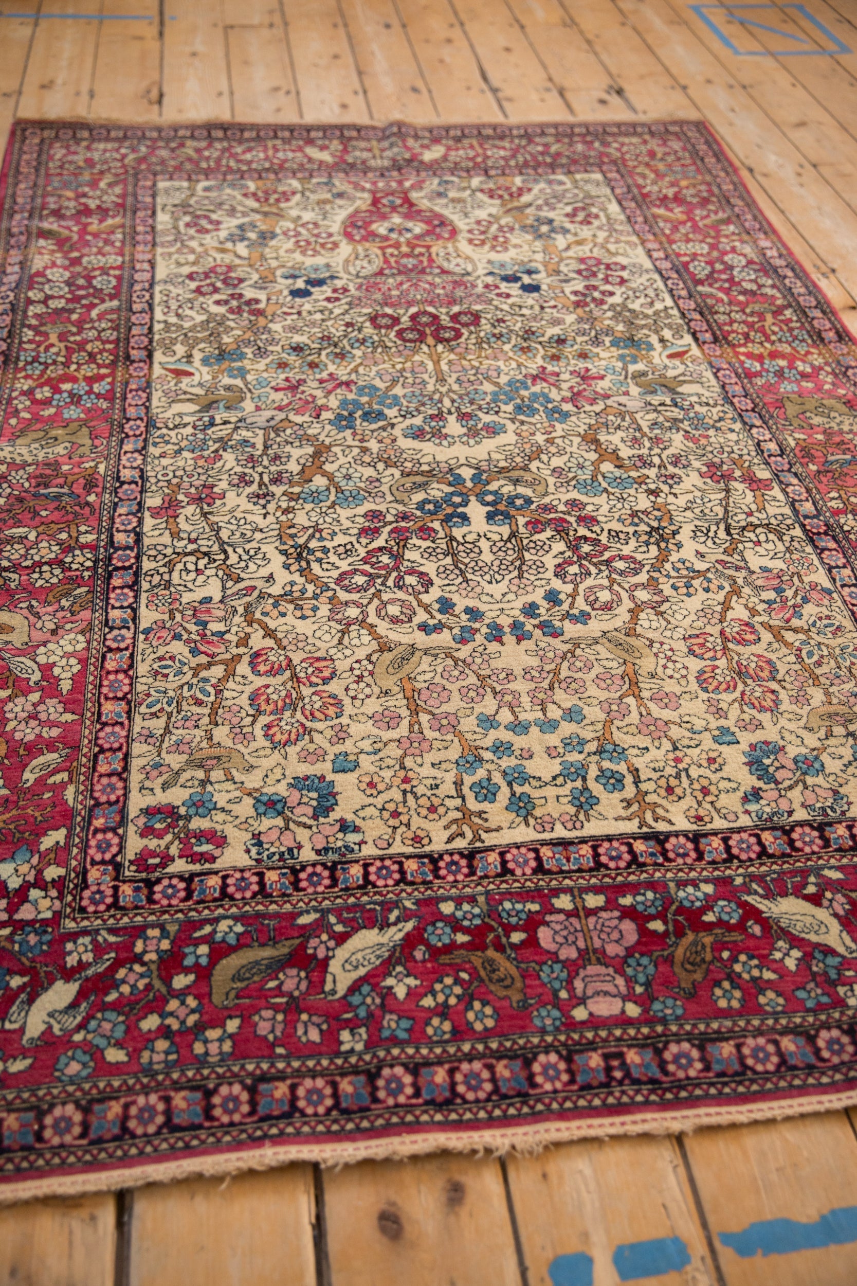 Antique Fine Isfahan Rug // ONH Item: 12914, Image 8
