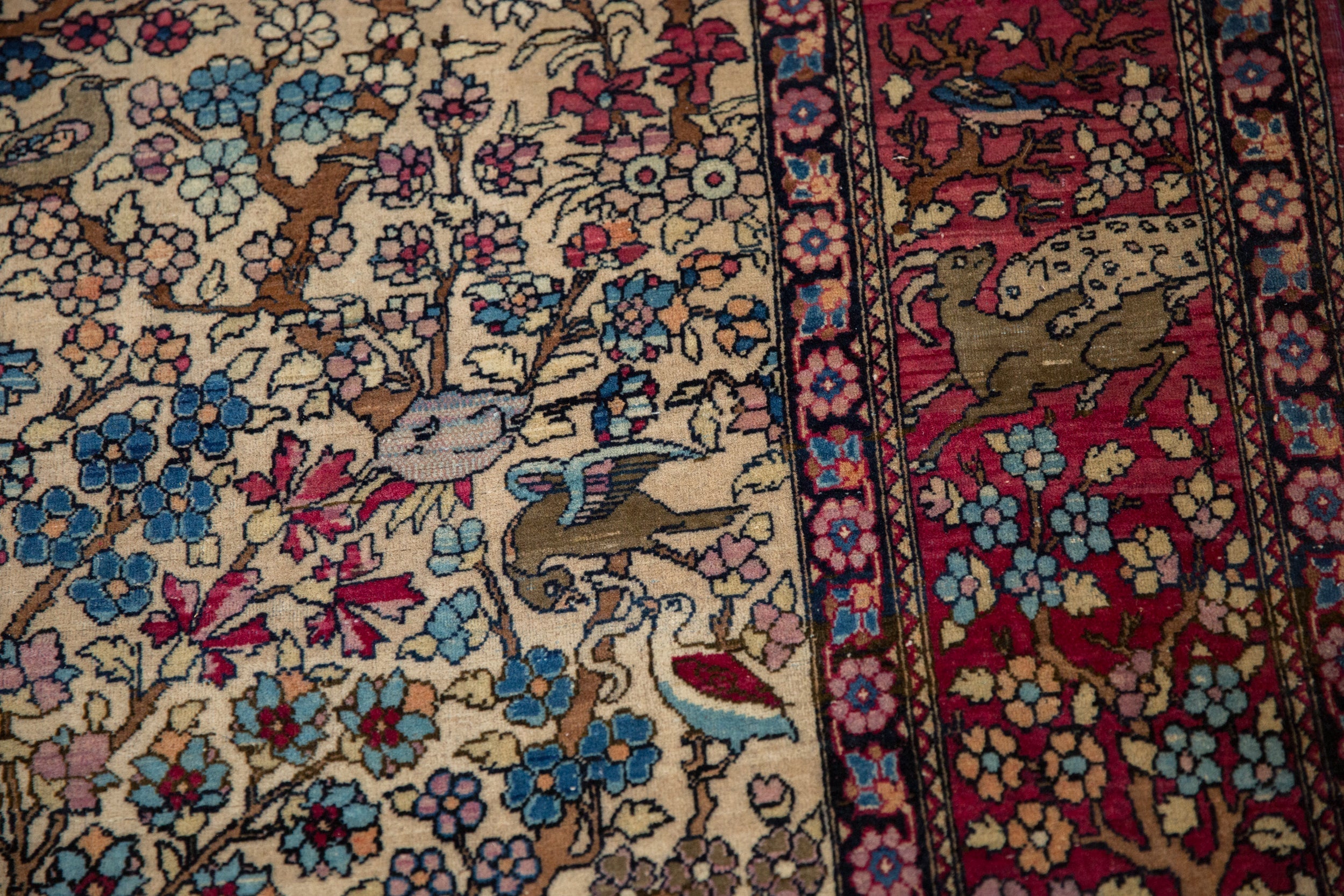 Antique Fine Isfahan Rug // ONH Item: 12914, Image 14