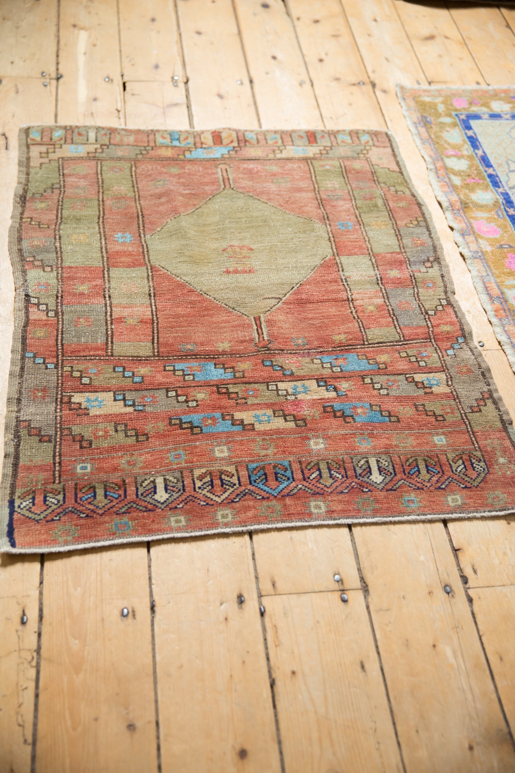2.5x3 Vintage Distressed Oushak Square Rug // ONH Item 12921, Image 3