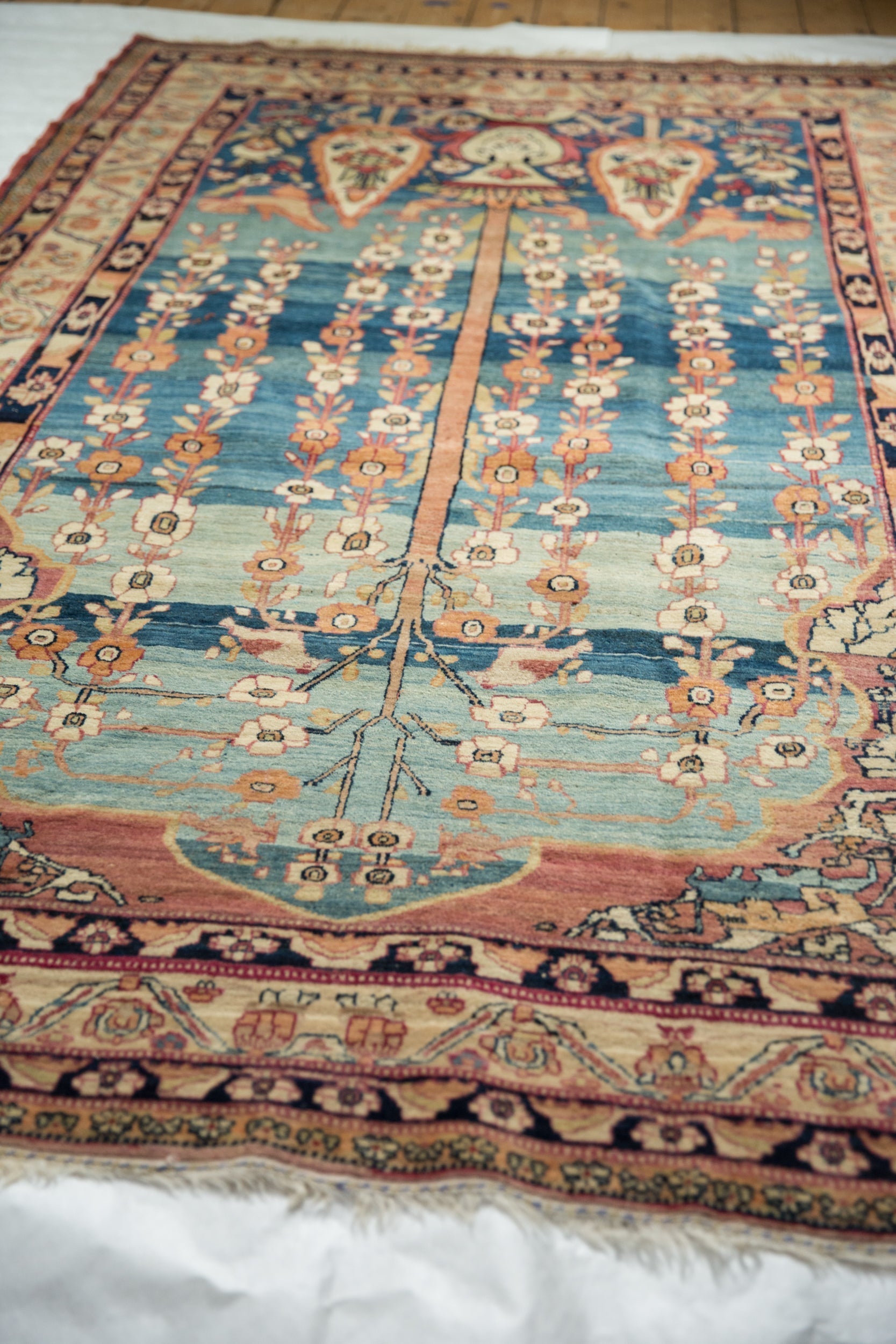 5.5x9.5 Antique Kermanshah Carpet // ONH Item 12925, Image 10