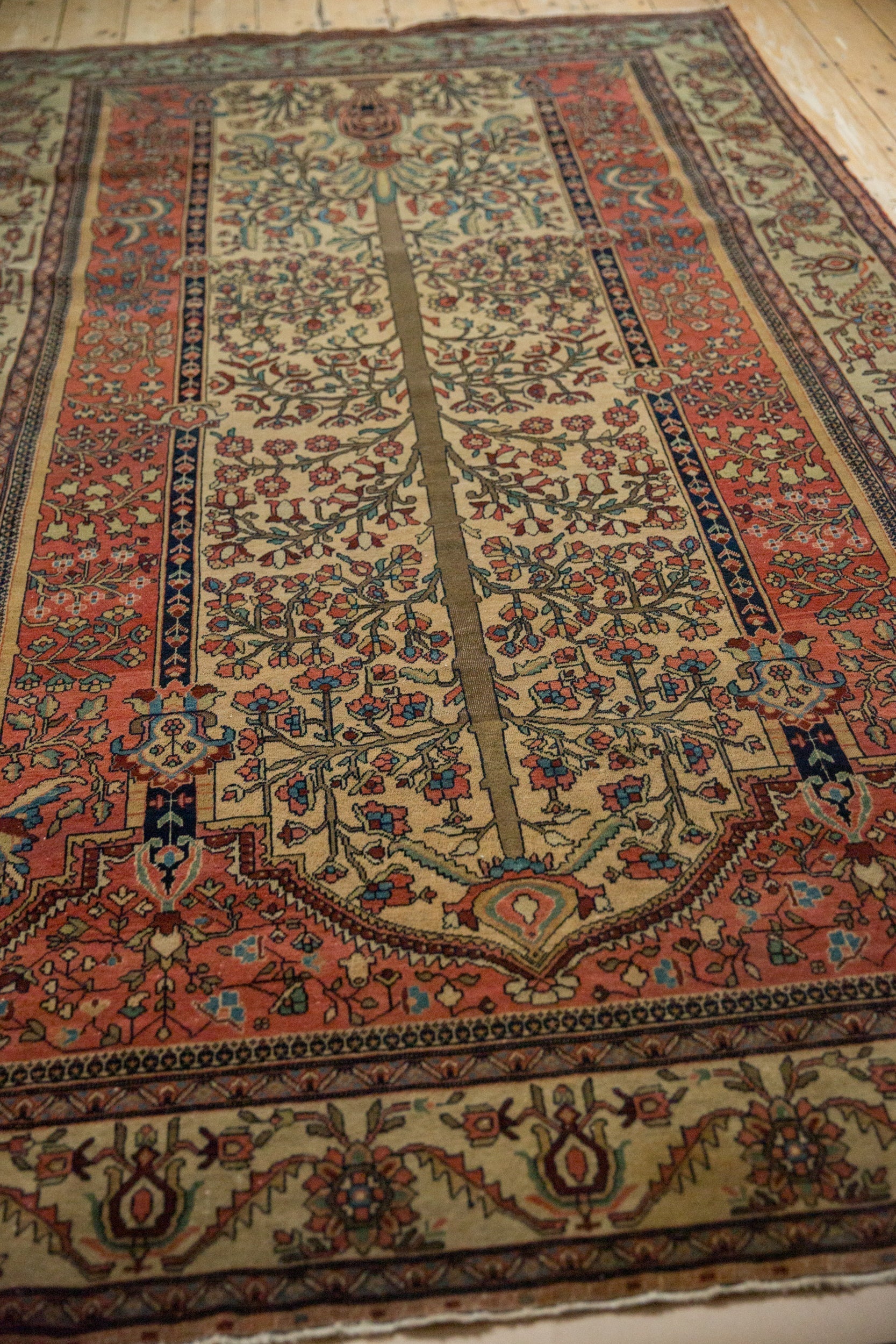 5x9 Antique Fine Fereghan Carpet // ONH Item 12928, Image 6