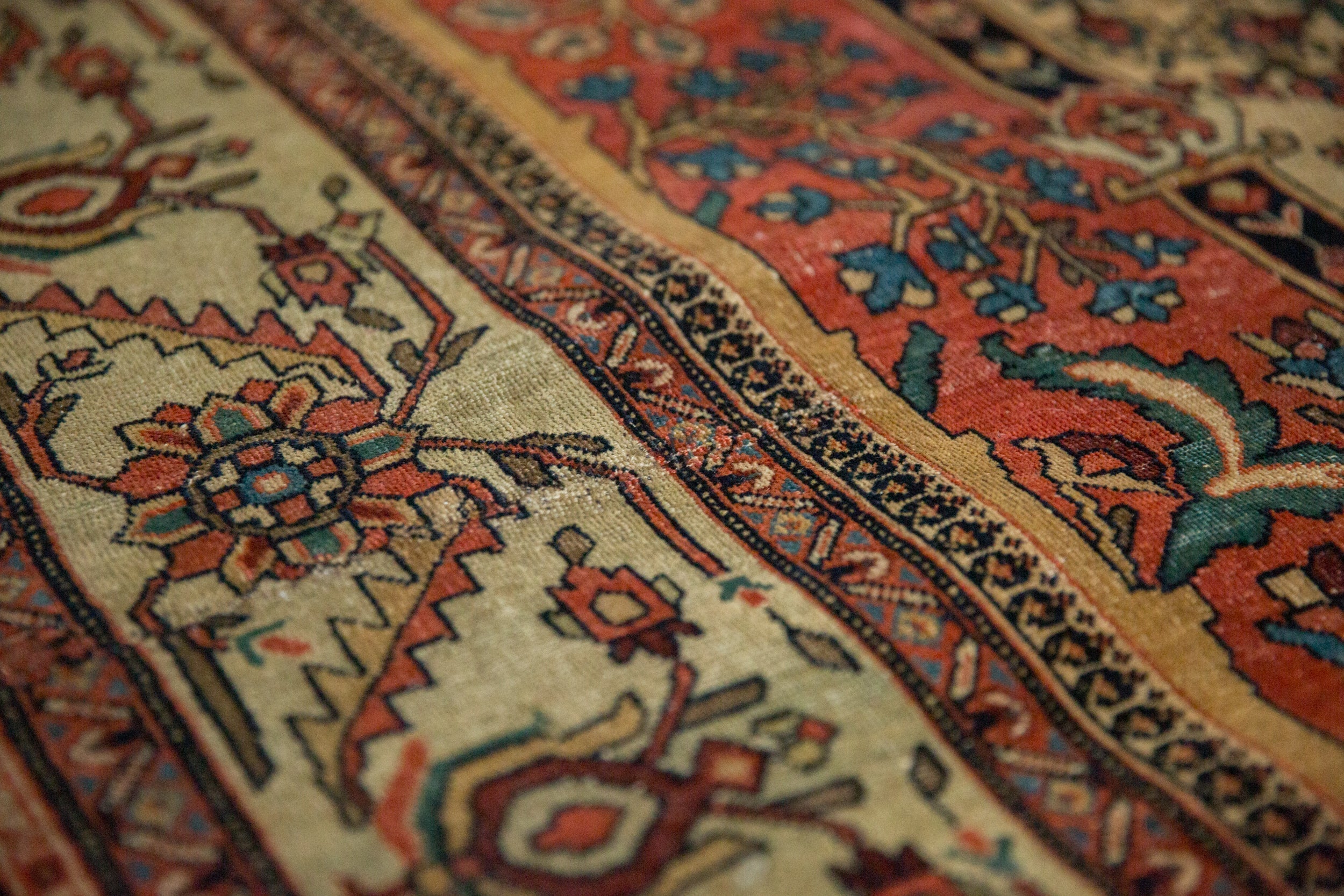 5x9 Antique Fine Fereghan Carpet // ONH Item 12928, Image 12