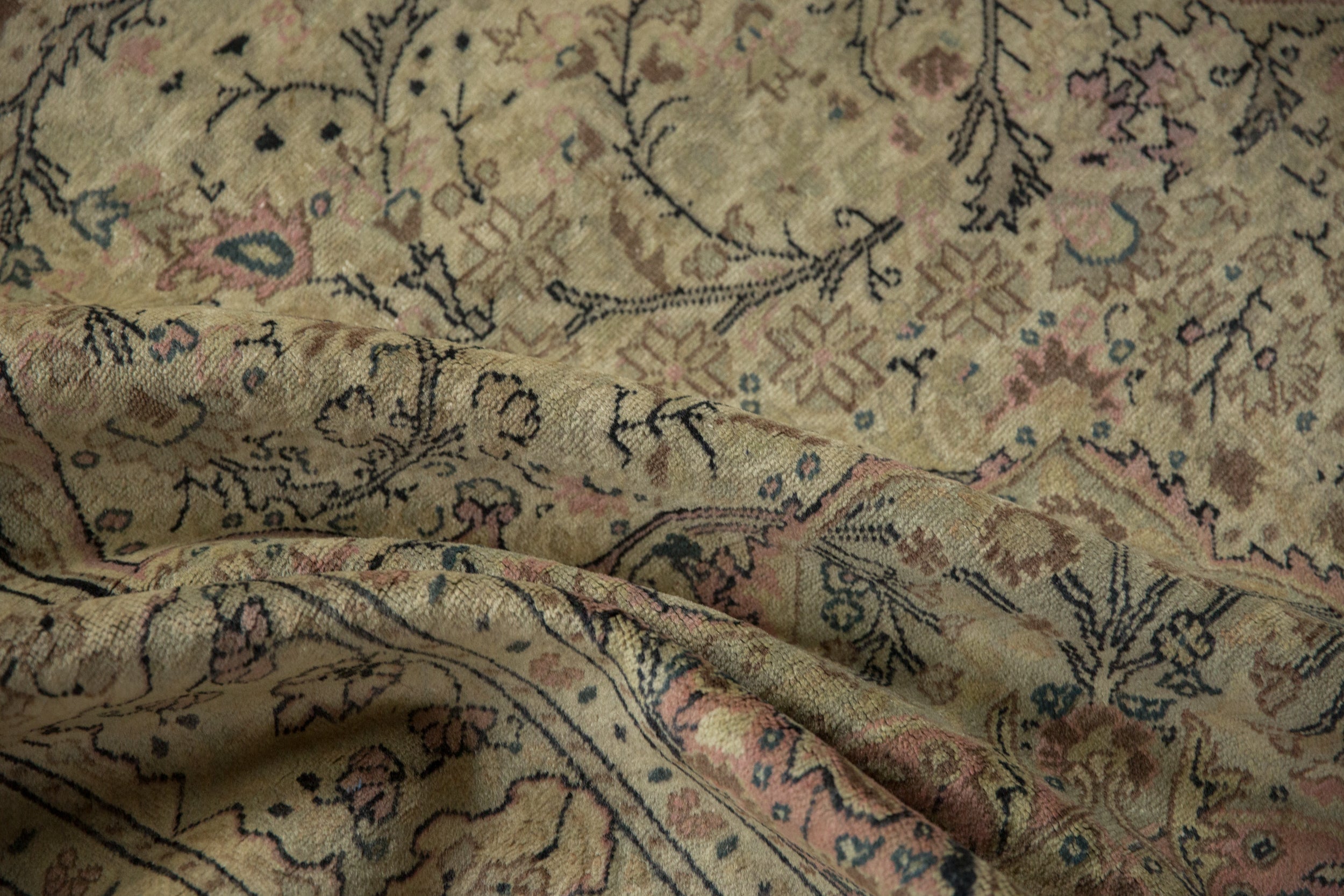 6.5x9.5 Vintage Distressed Kayseri Carpet // ONH Item 12936, Image 8