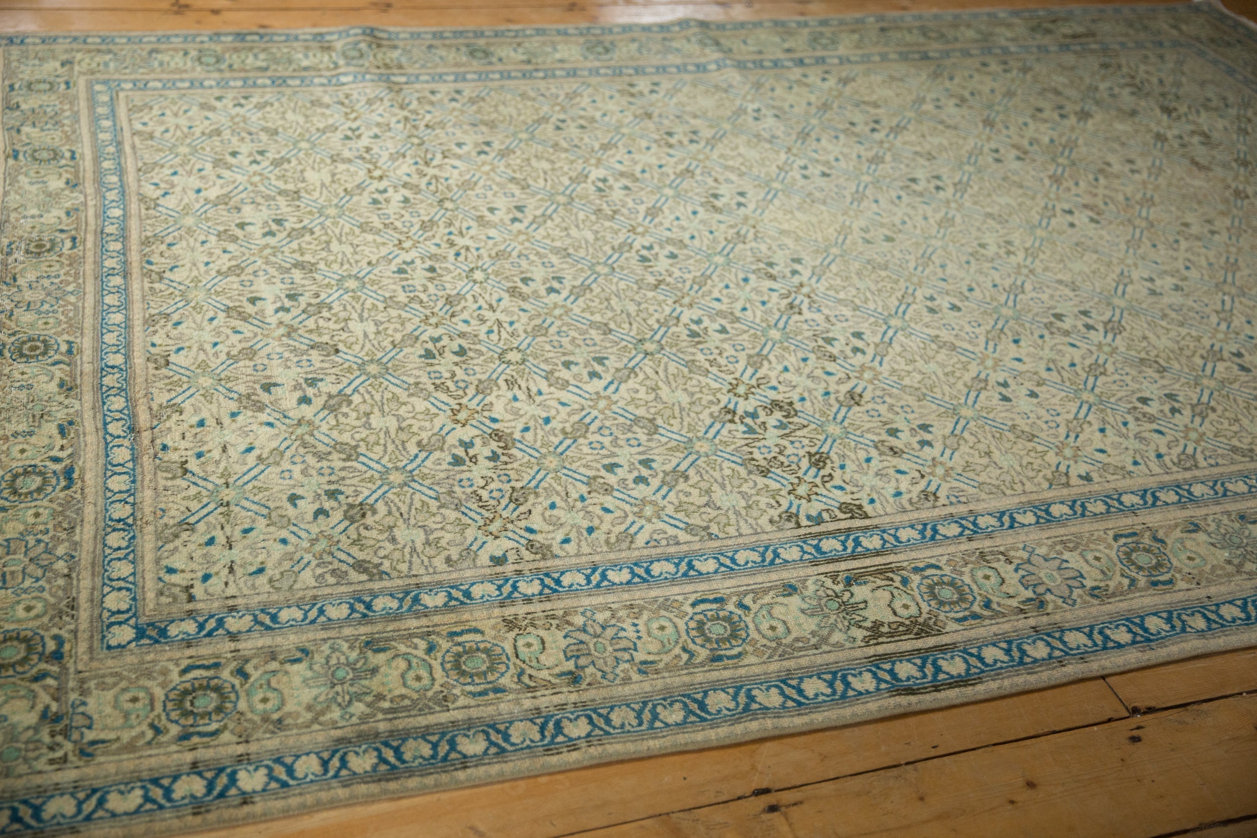 6.5x9.5 Vintage Distressed Kayseri Carpet // ONH Item 12937, Image 4