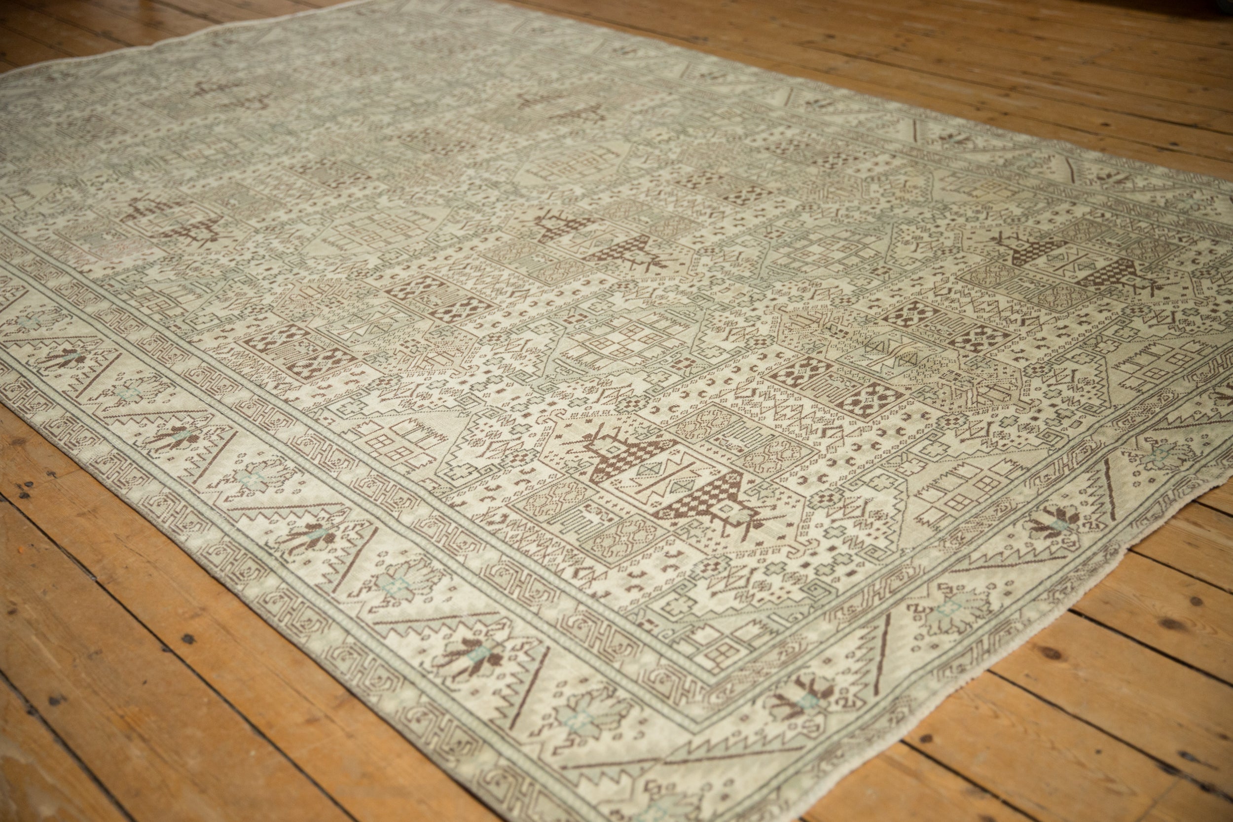 6.5x9.5 Vintage Distressed Sparta Carpet // ONH Item 12944, Image 3