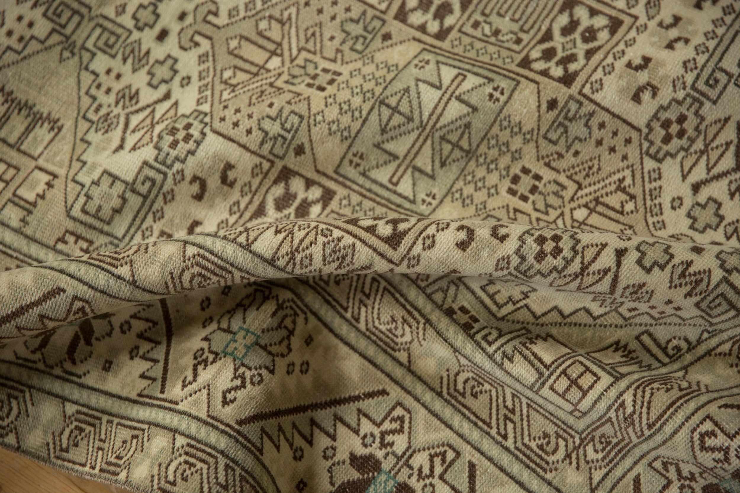 6.5x9.5 Vintage Distressed Sparta Carpet // ONH Item 12944, Image 7