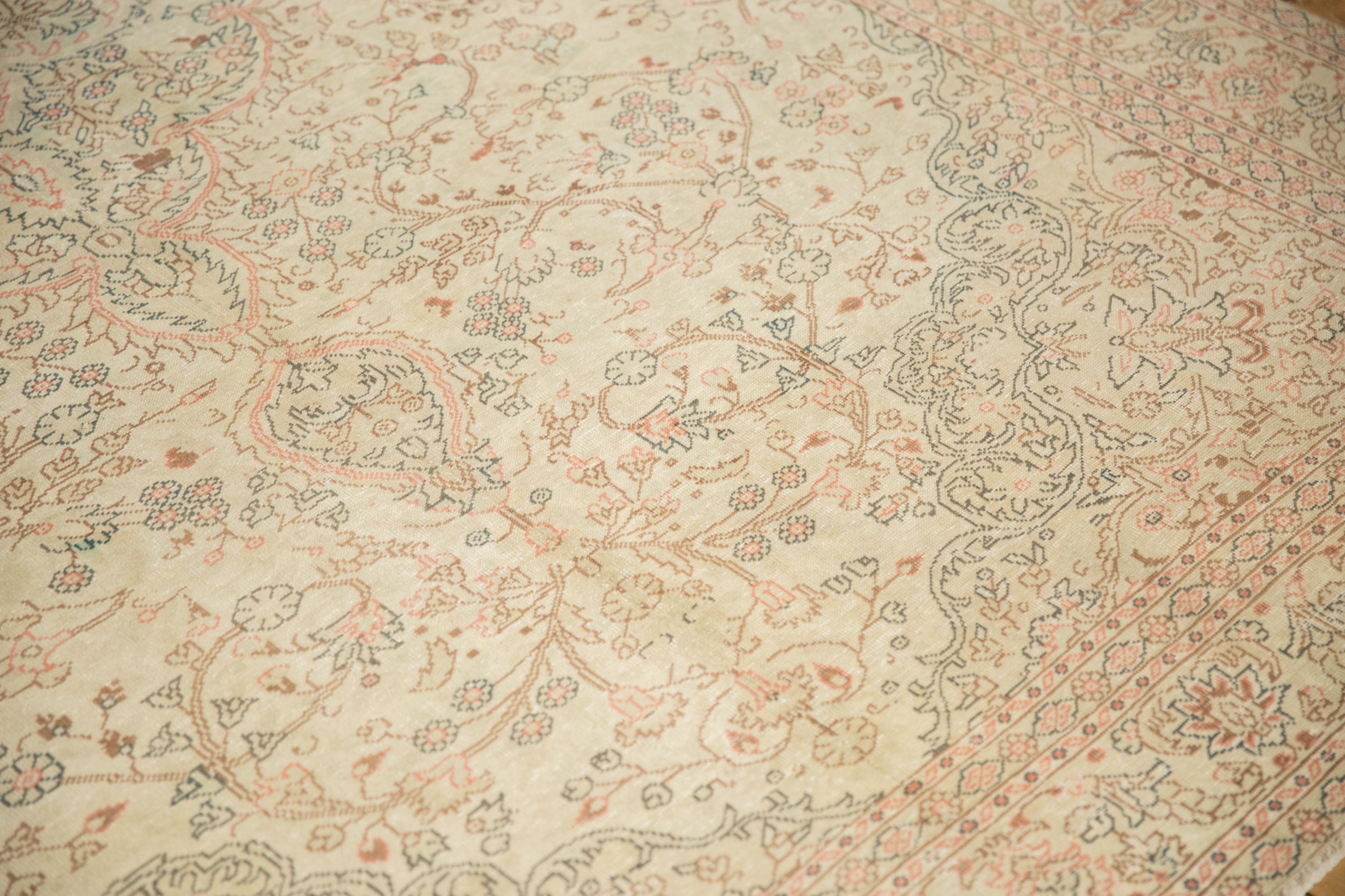 6.5x9.5 Vintage Distressed Sparta Carpet // ONH Item 12948, Image 4