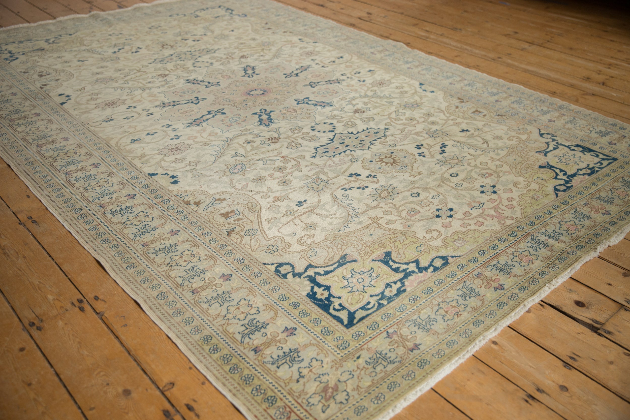 6.5x9.5 Vintage Distressed Kayseri Carpet // ONH Item 12951, Image 3