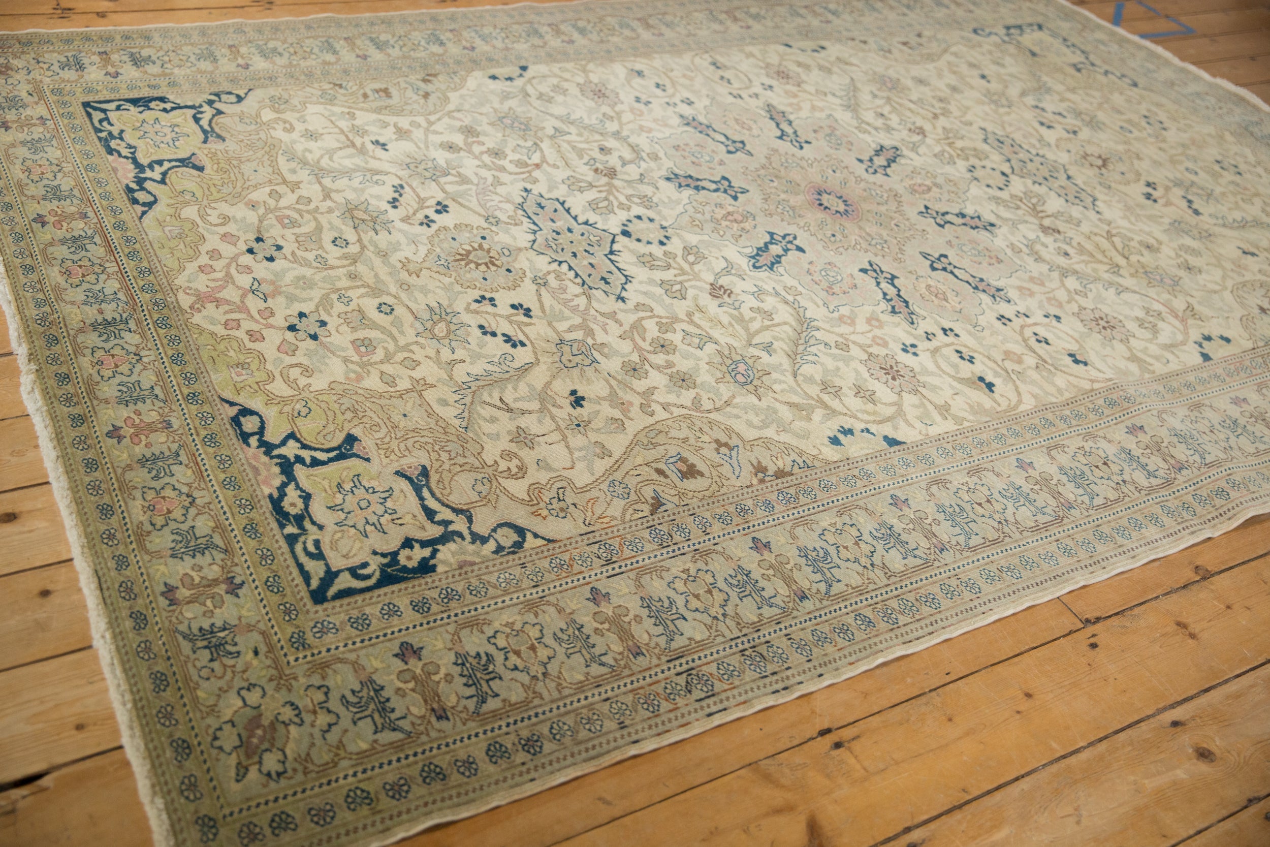 6.5x9.5 Vintage Distressed Kayseri Carpet // ONH Item 12951, Image 5