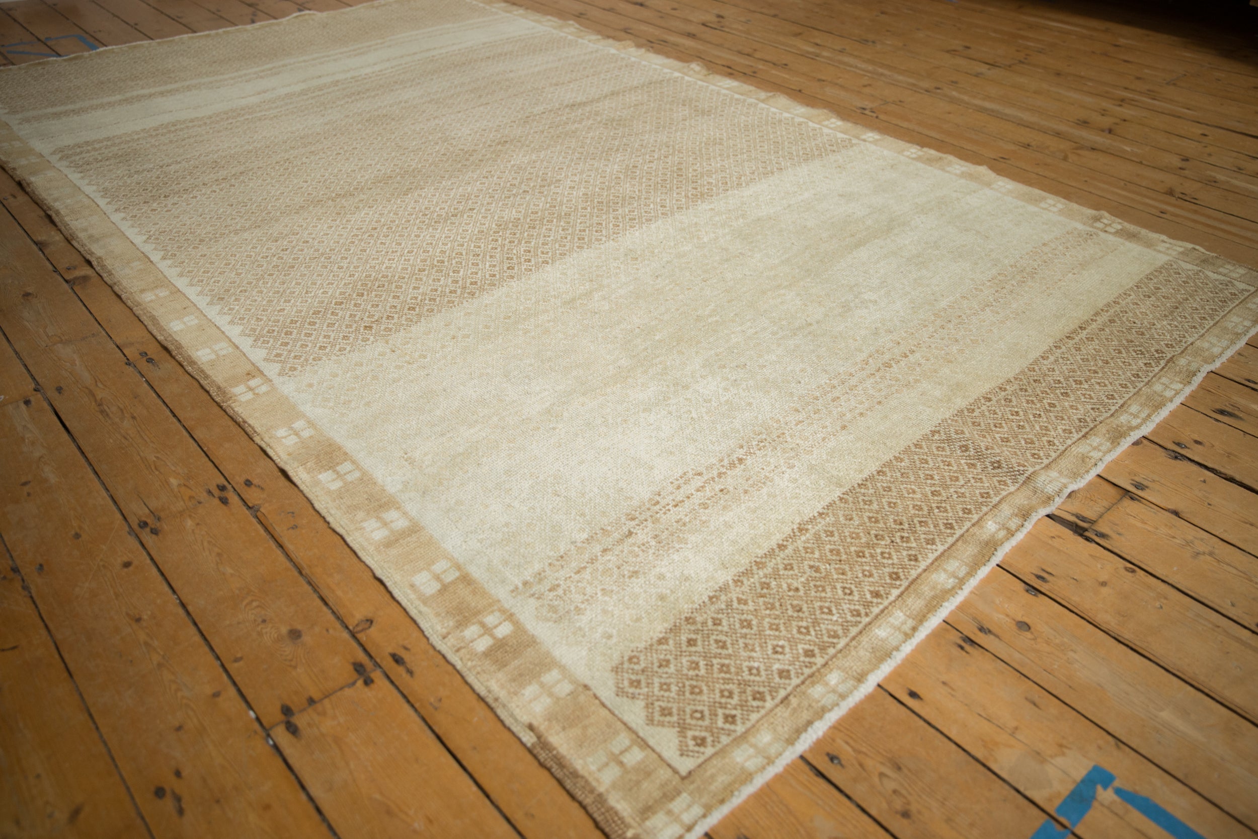 6x10 Vintage Distressed Kars Carpet // ONH Item 12971, Image 3