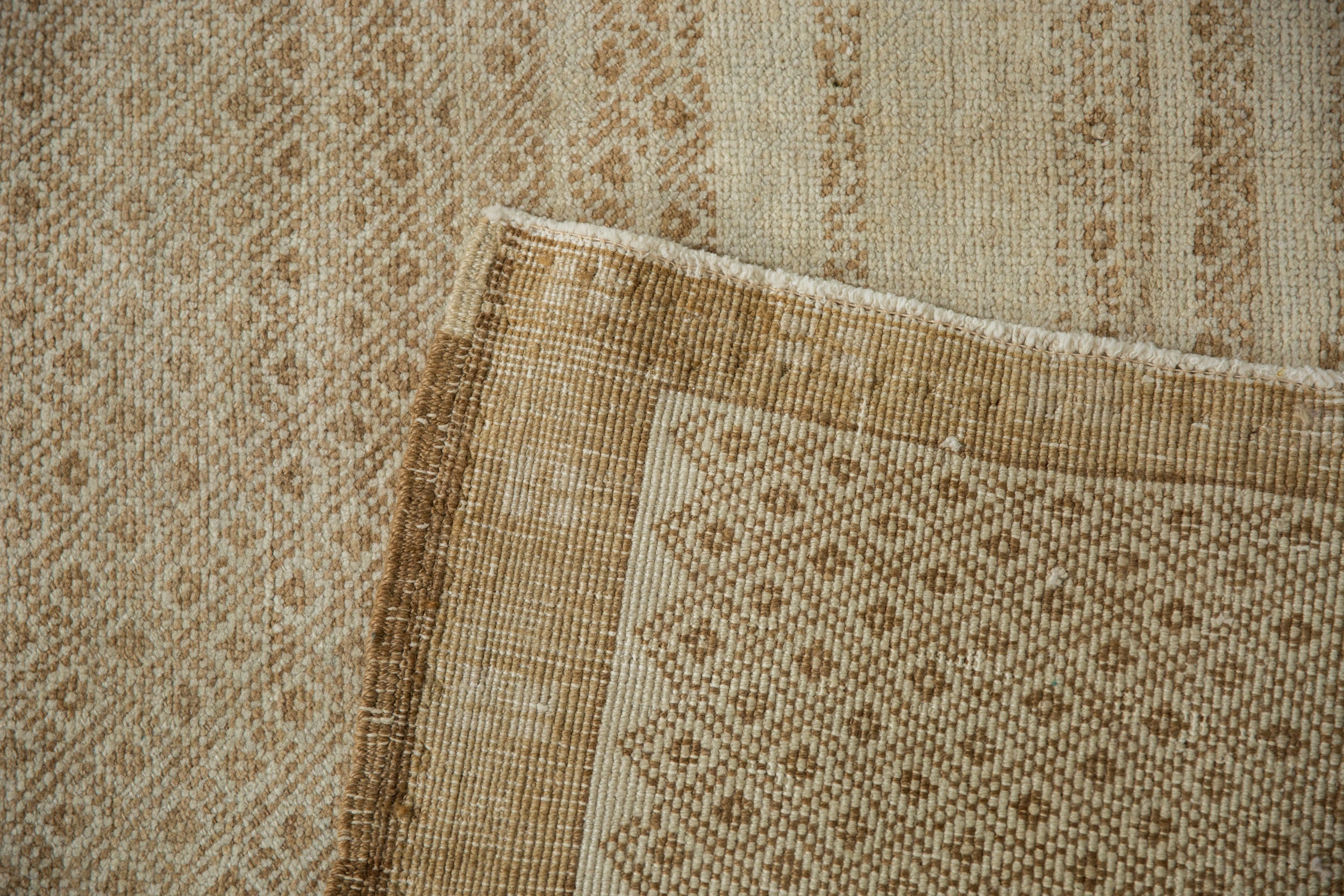 6x10 Vintage Distressed Kars Carpet // ONH Item 12971, Image 10