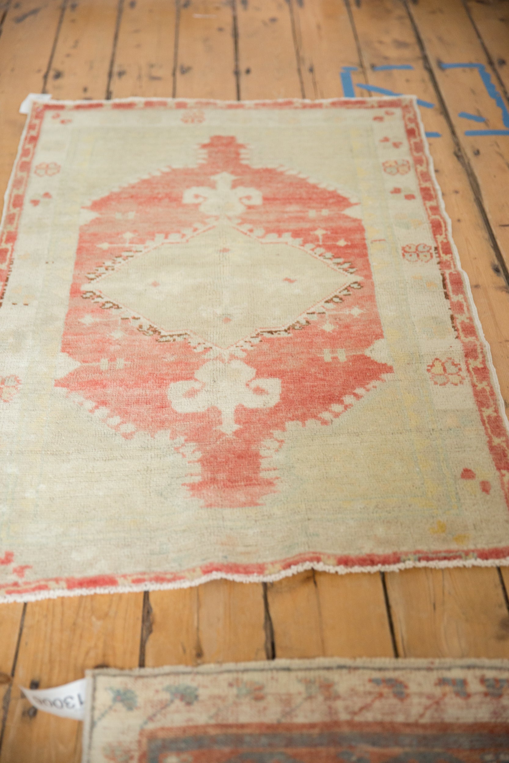 2.5x4.5 Vintage Distressed Oushak Rug // ONH Item 12978, Image 3