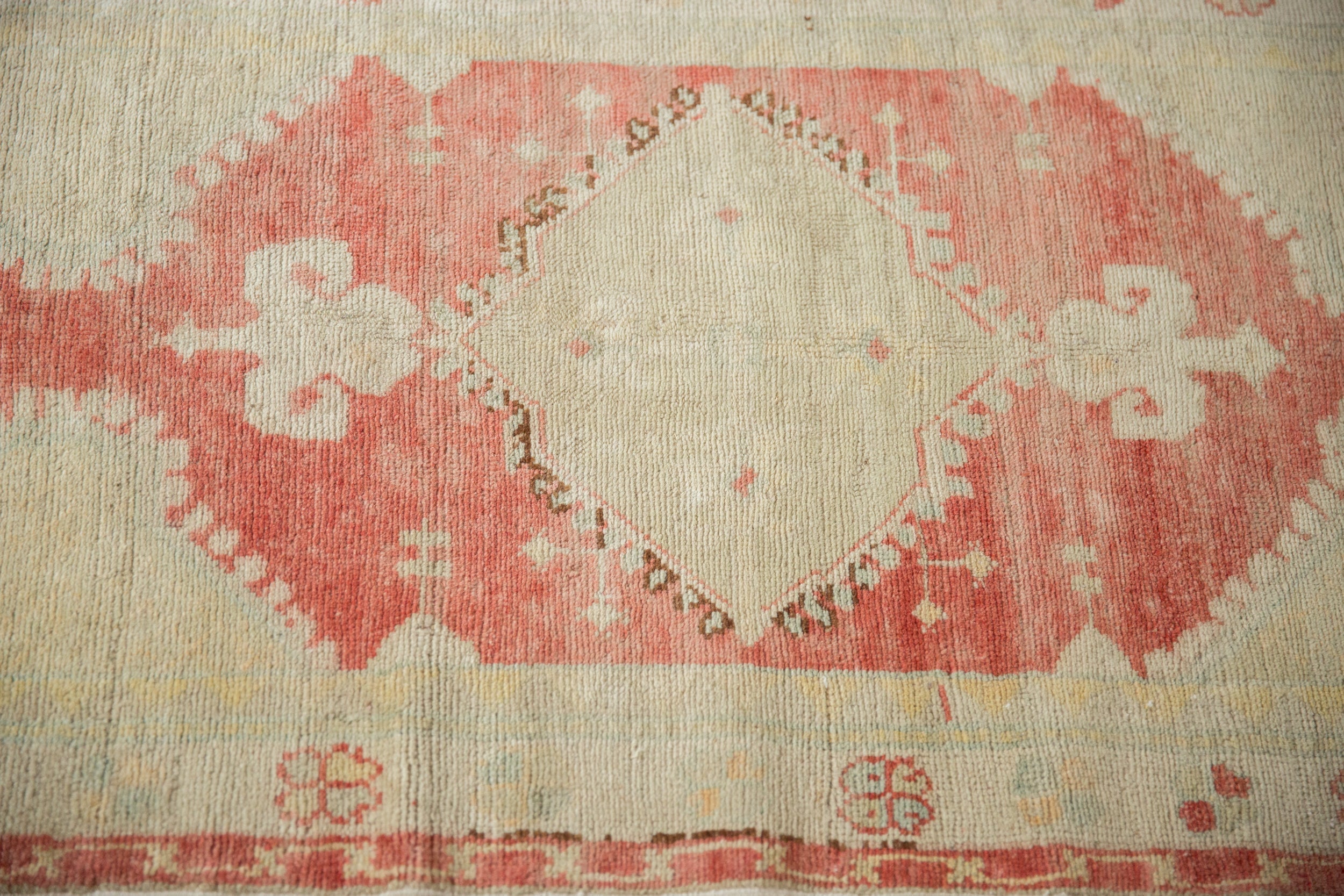2.5x4.5 Vintage Distressed Oushak Rug // ONH Item 12978, Image 5