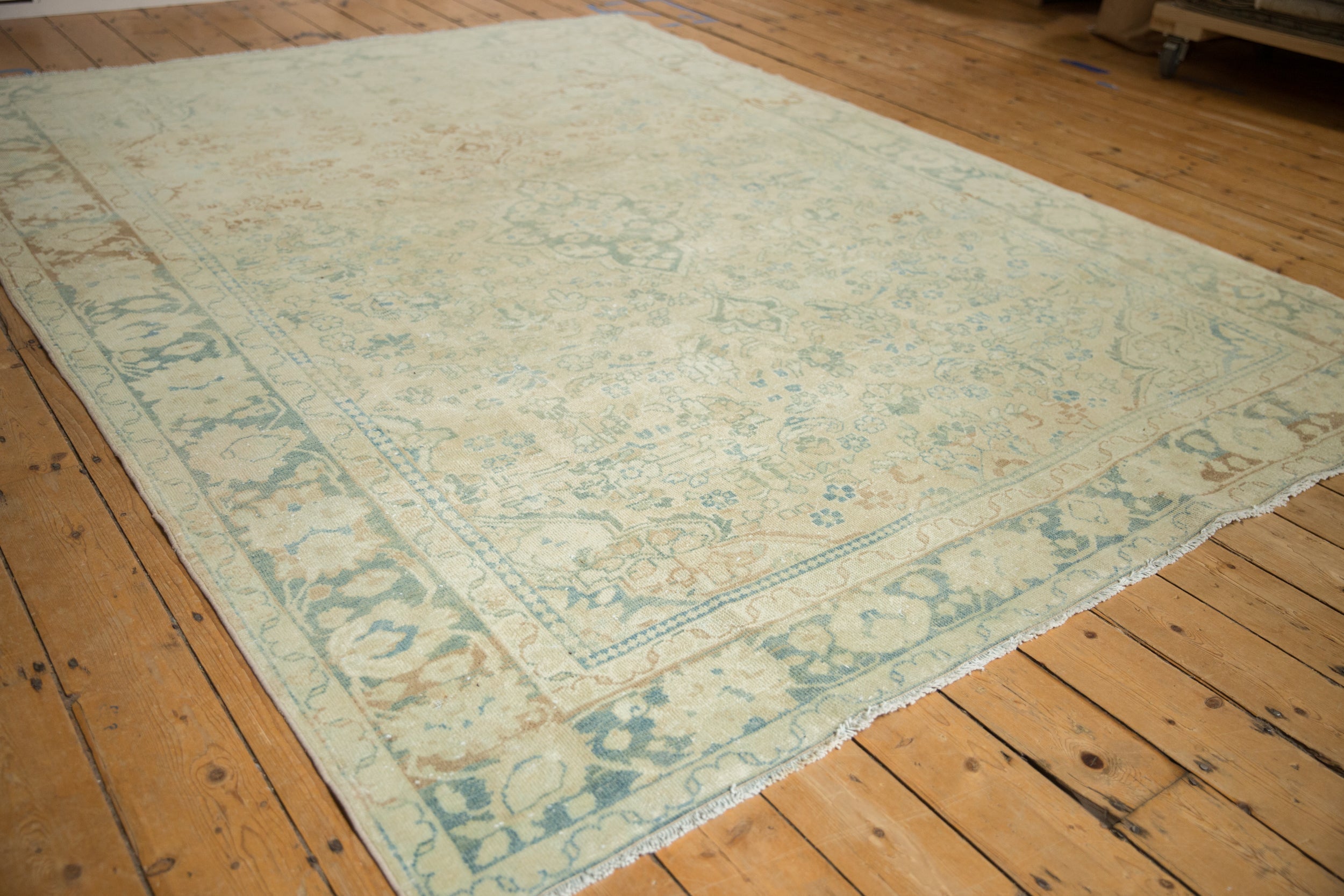 7x10 Vintage Distressed Isparta Carpet // ONH Item 12985, Image 3