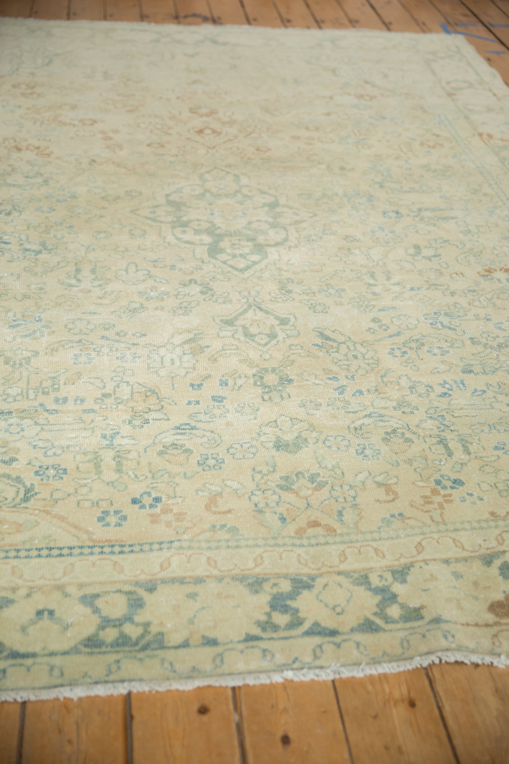 7x10 Vintage Distressed Isparta Carpet // ONH Item 12985, Image 4