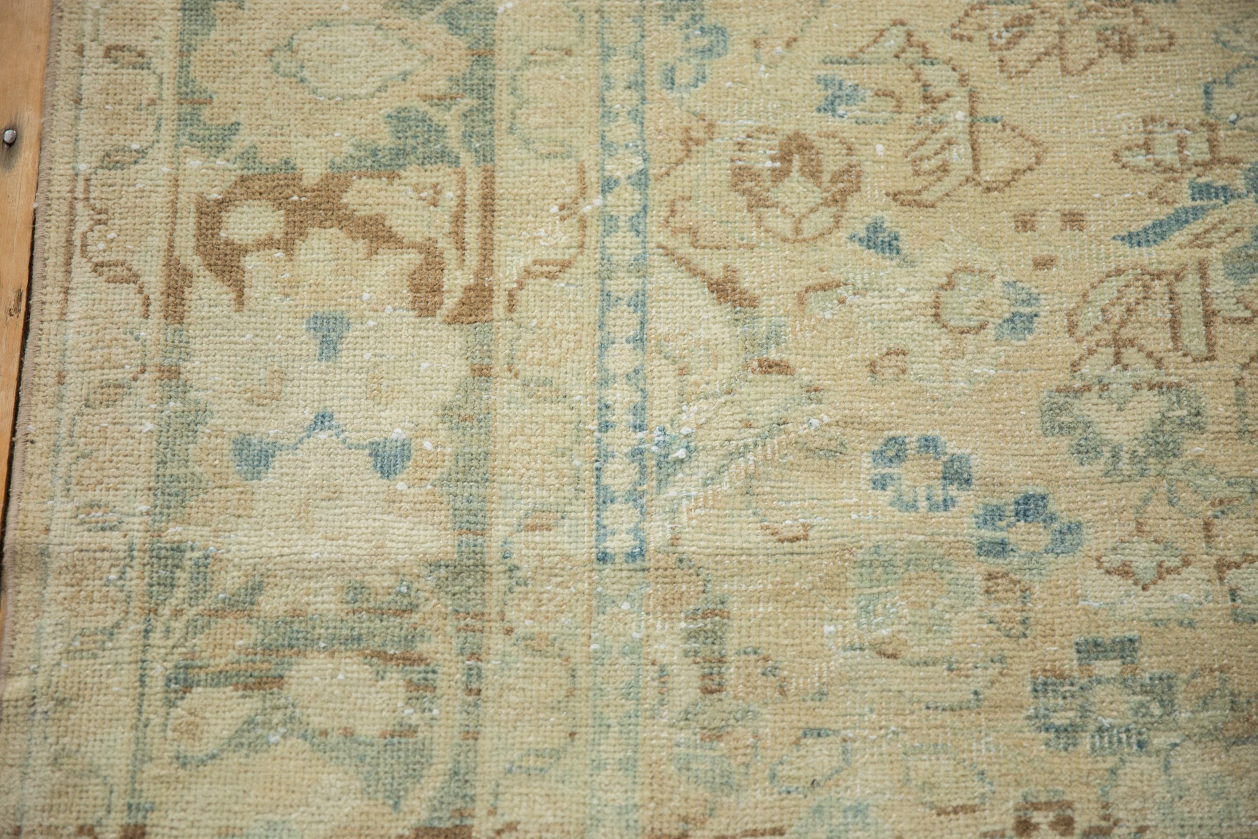 7x10 Vintage Distressed Isparta Carpet // ONH Item 12985, Image 8