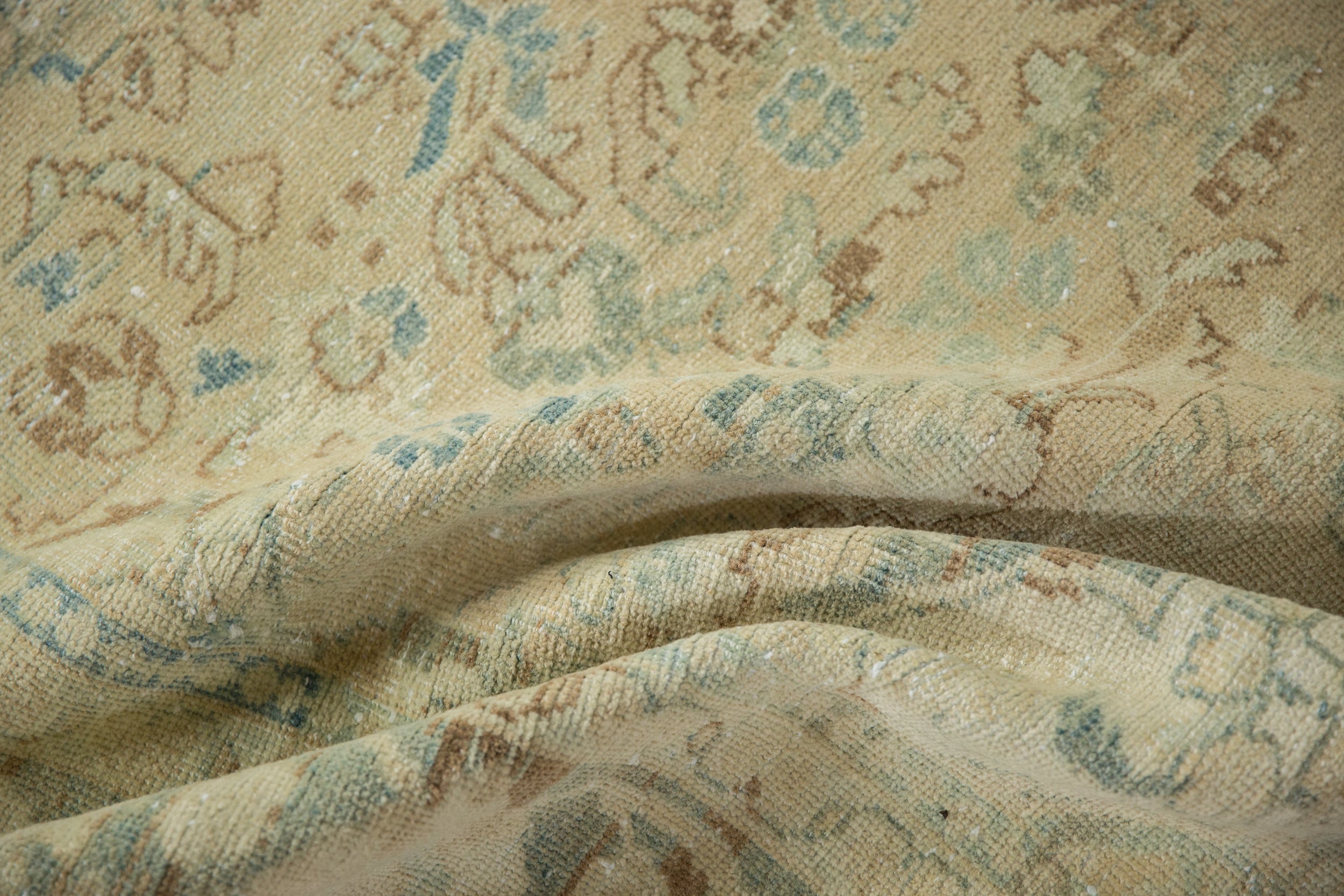 7x10 Vintage Distressed Isparta Carpet // ONH Item 12985, Image 9