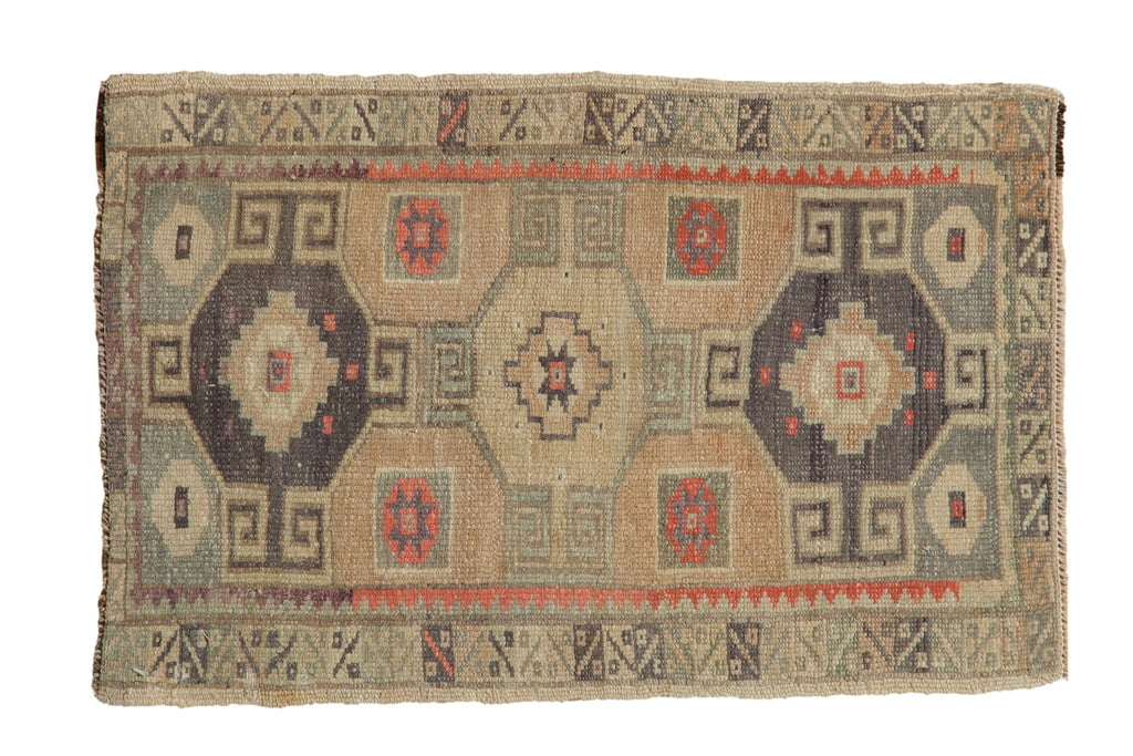 1.5x2.5 Vintage Distressed Kars Rug Mat // ONH Item 12993