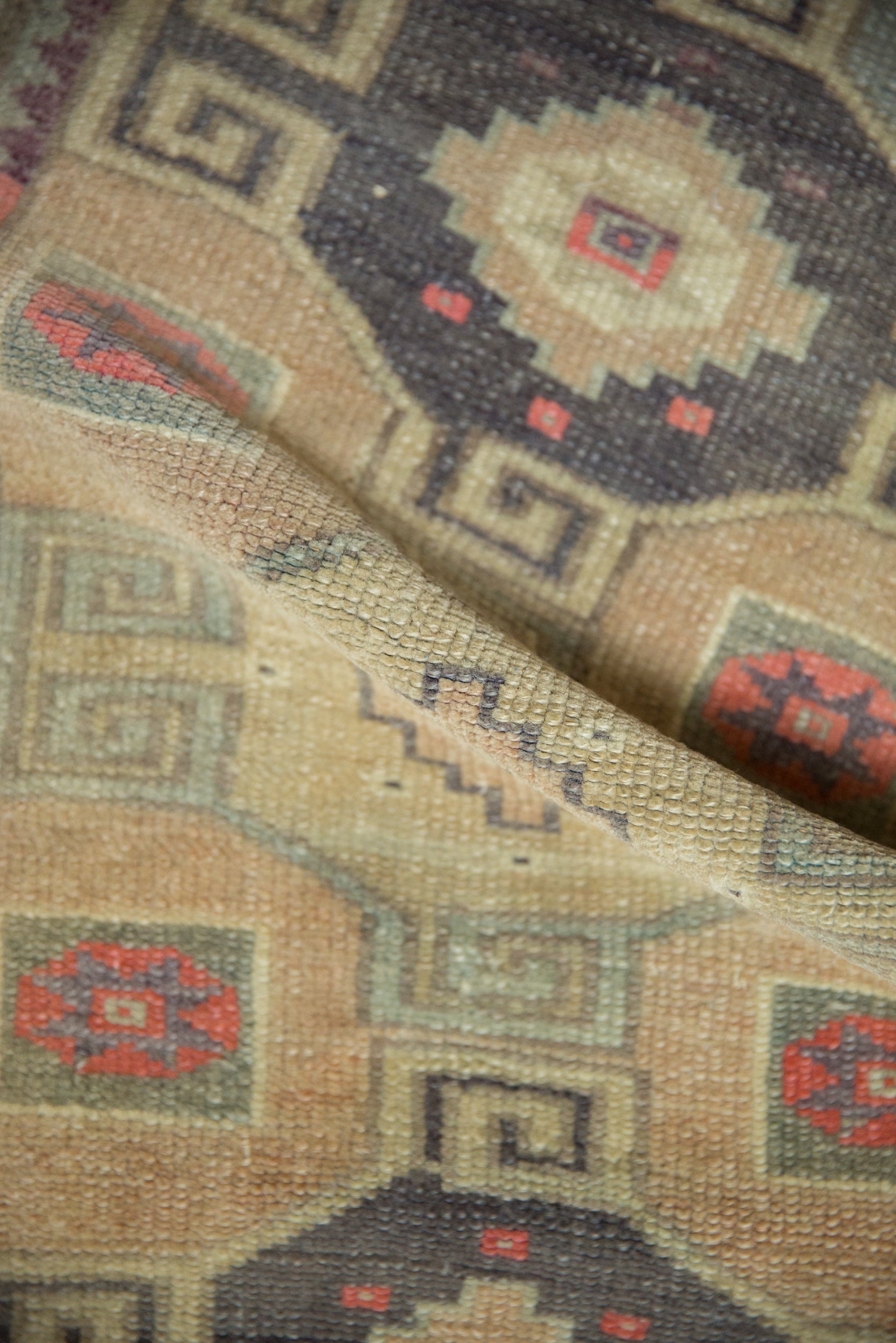 1.5x2.5 Vintage Distressed Kars Rug Mat // ONH Item 12993, Image 5