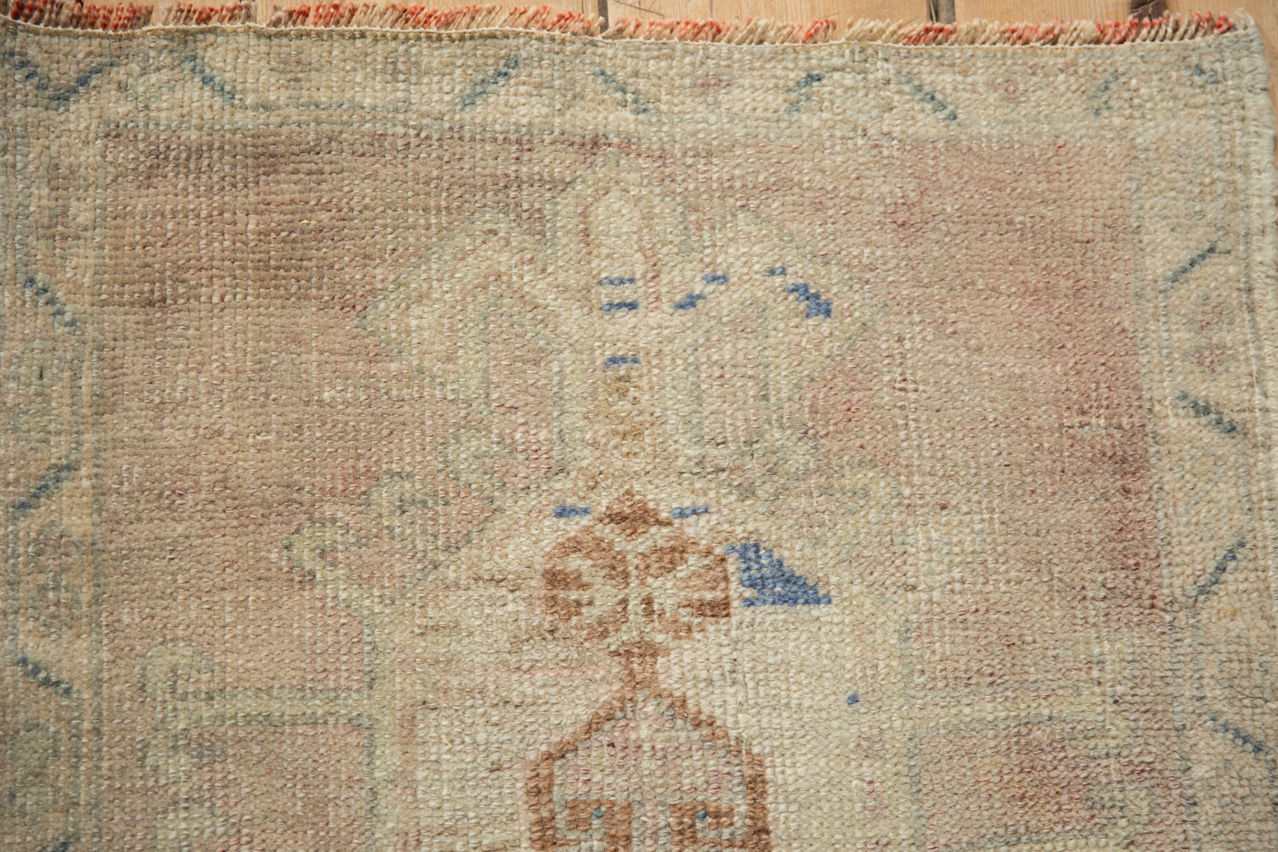 1.5x3 Vintage Distressed Oushak Rug Mat // ONH Item 12994, Image 2