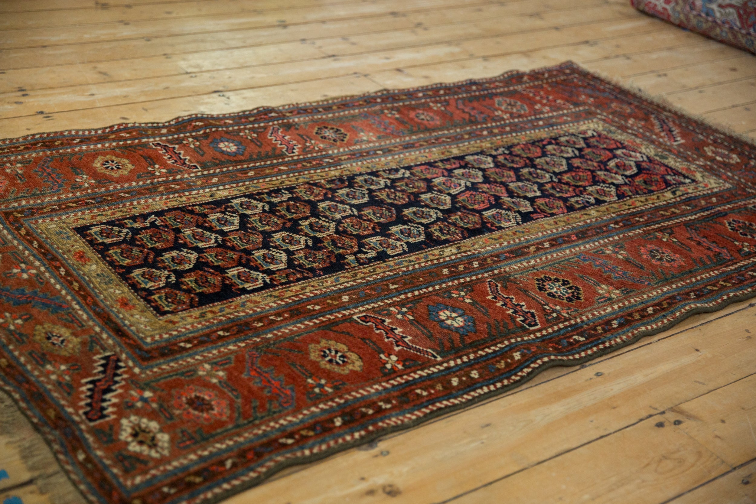 4x6 Antique Kurdish Hamadan Rug // ONH Item 13055, Image 4