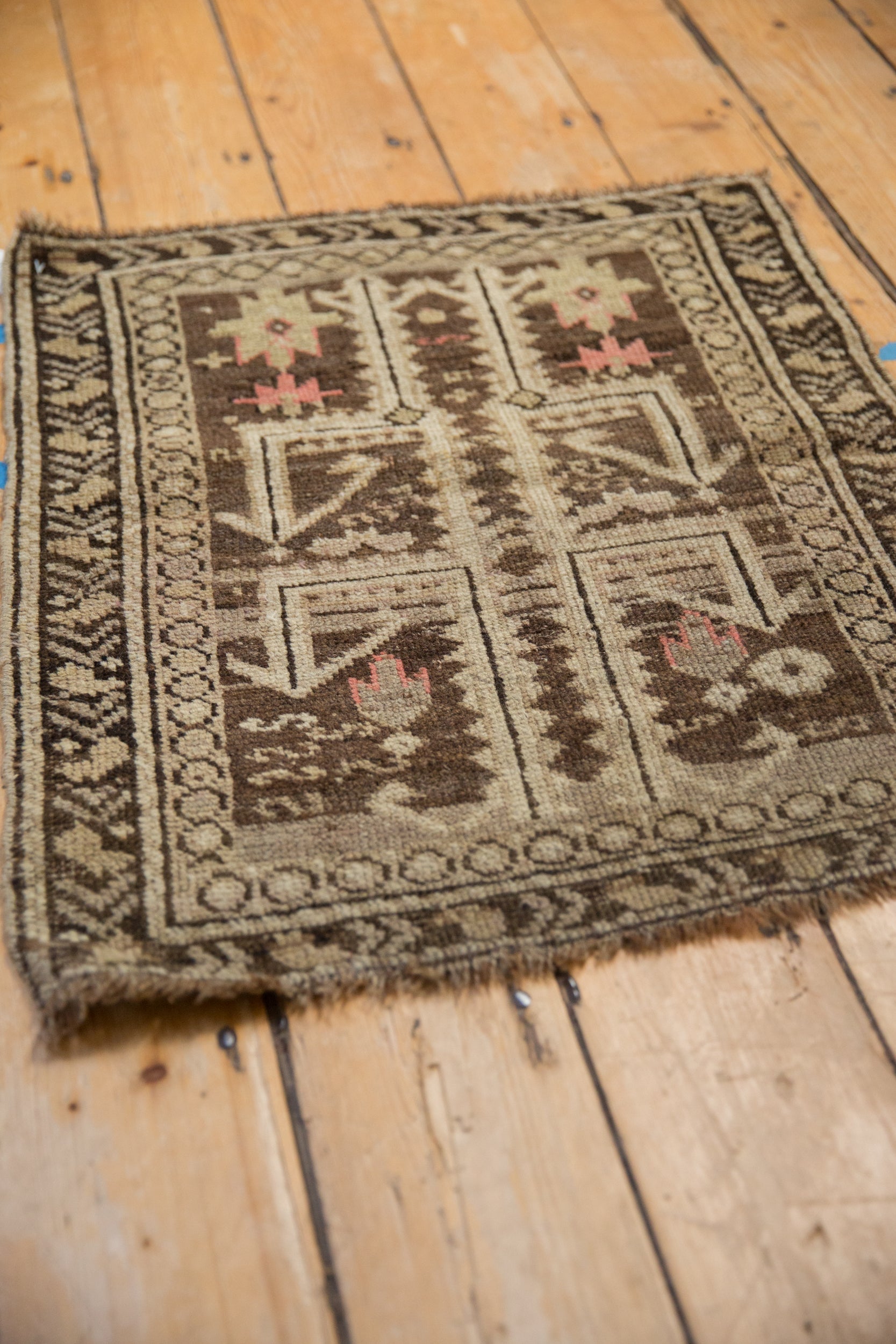2x2.5 Antique Caucasian Square Rug Mat // ONH Item 13059, Image 3