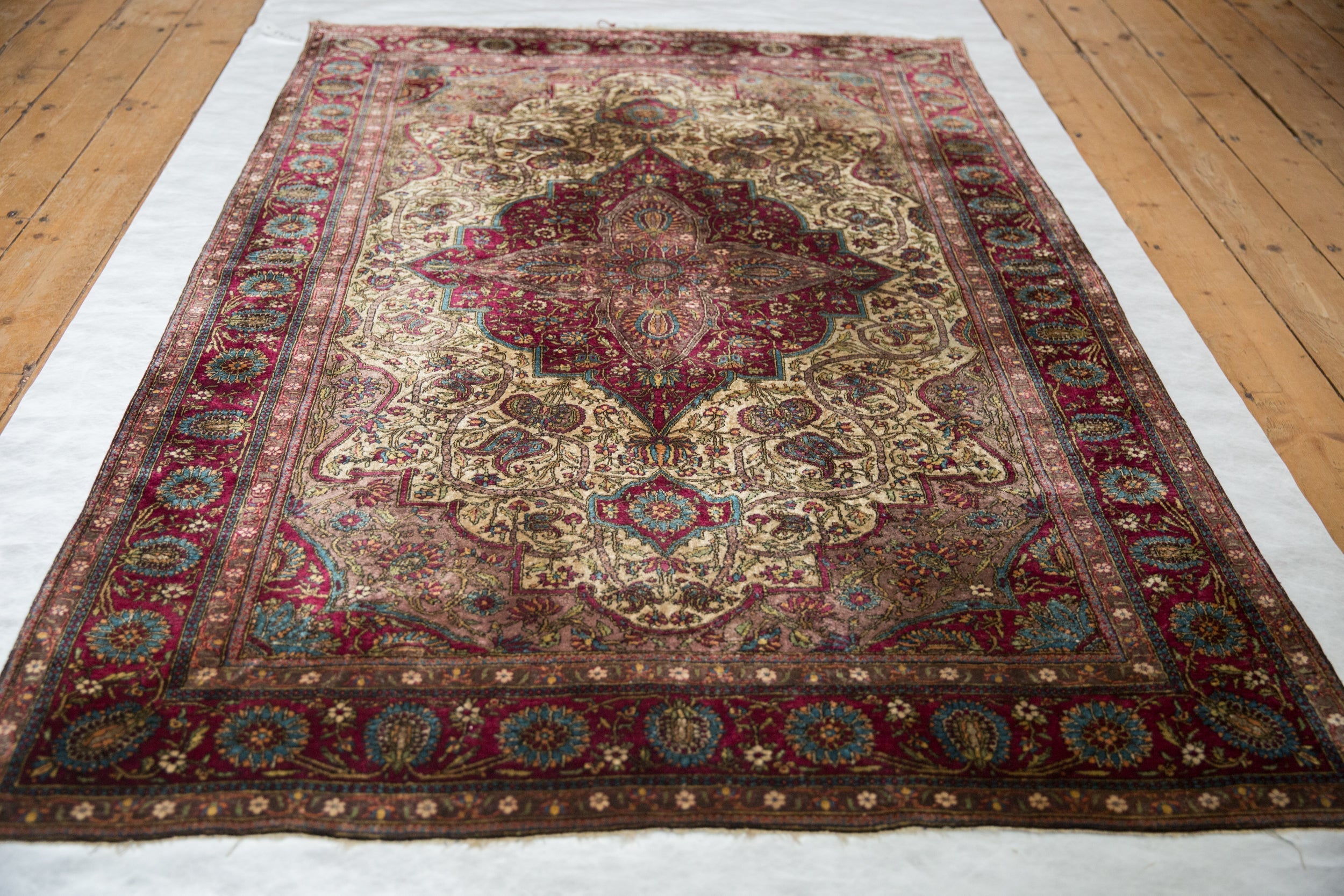 4.5x6.5 Antique Silk Mohtashem Kashan Rug // ONH Item 13066, Image 4
