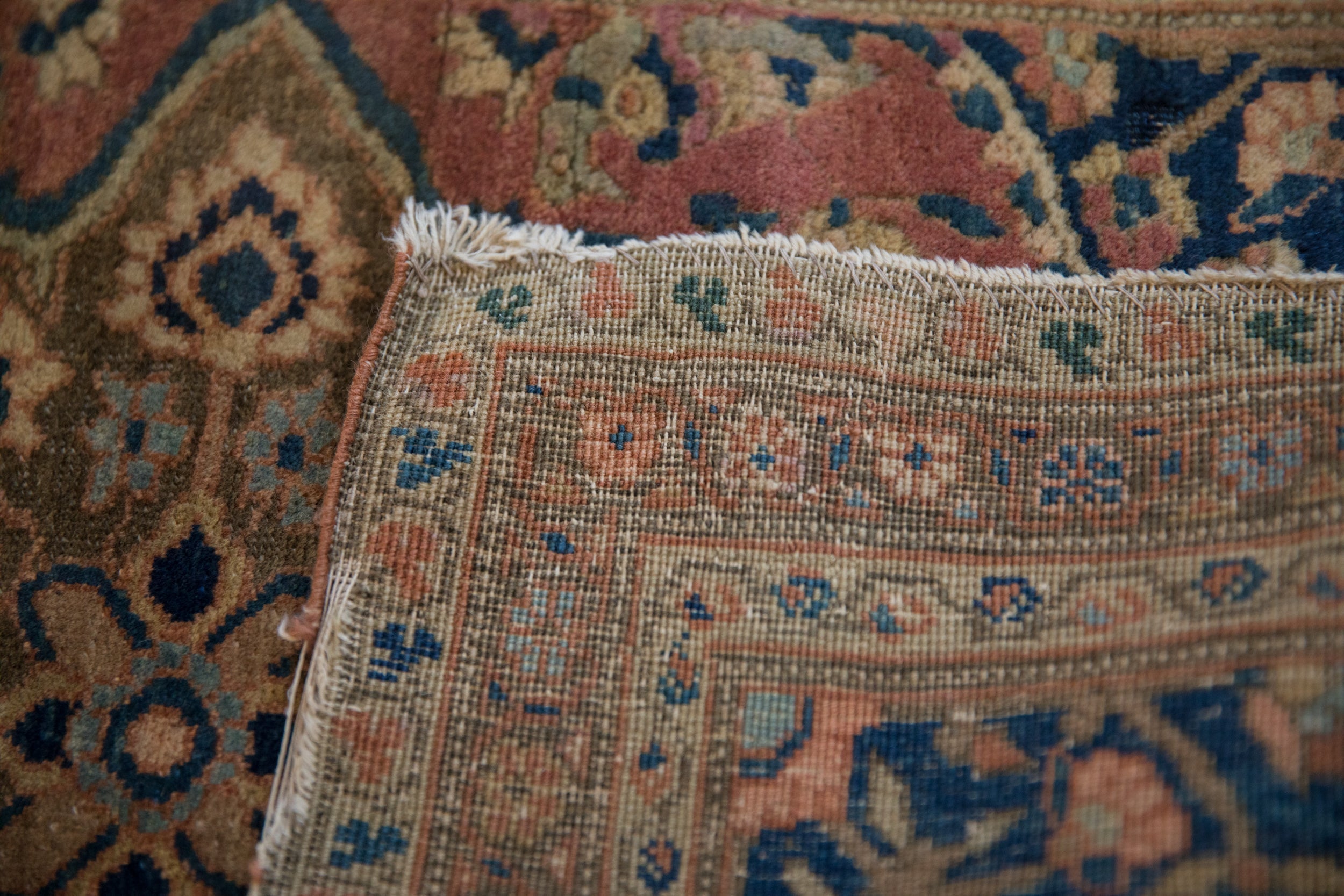 2x2.5 Small Antique Farahan Rug // ONH Item 1314 Image 9