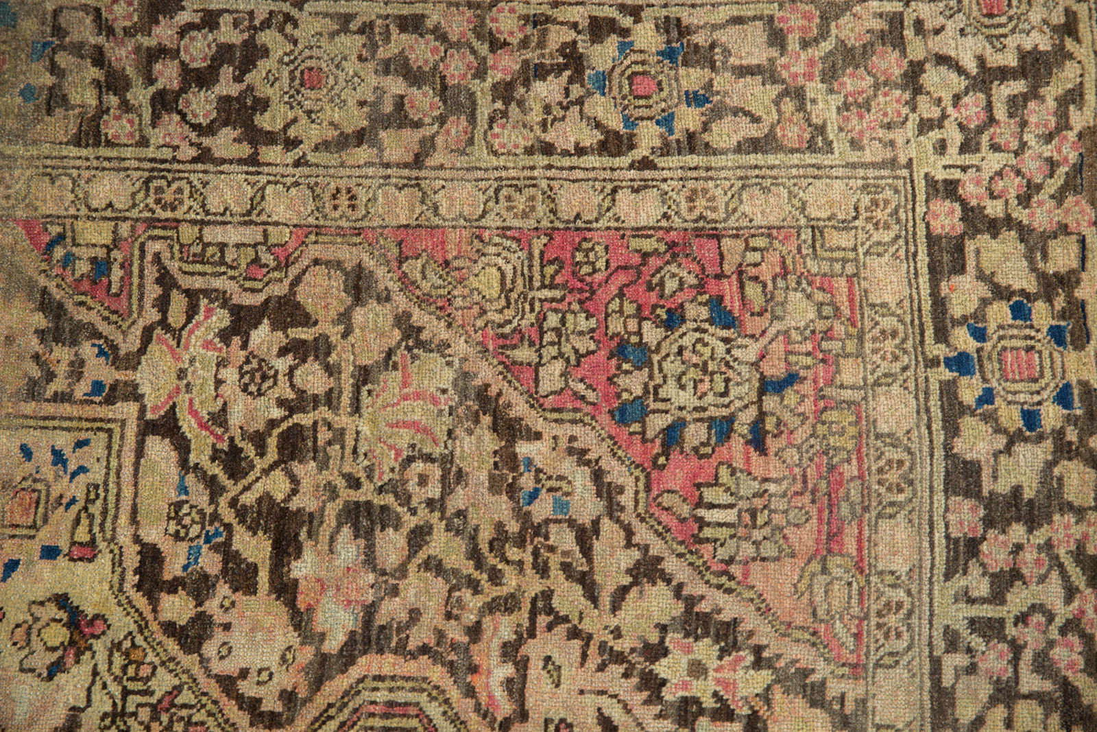 3x5 Antique Farahan Sarouk Rug // ONH Item 1902 Image 14